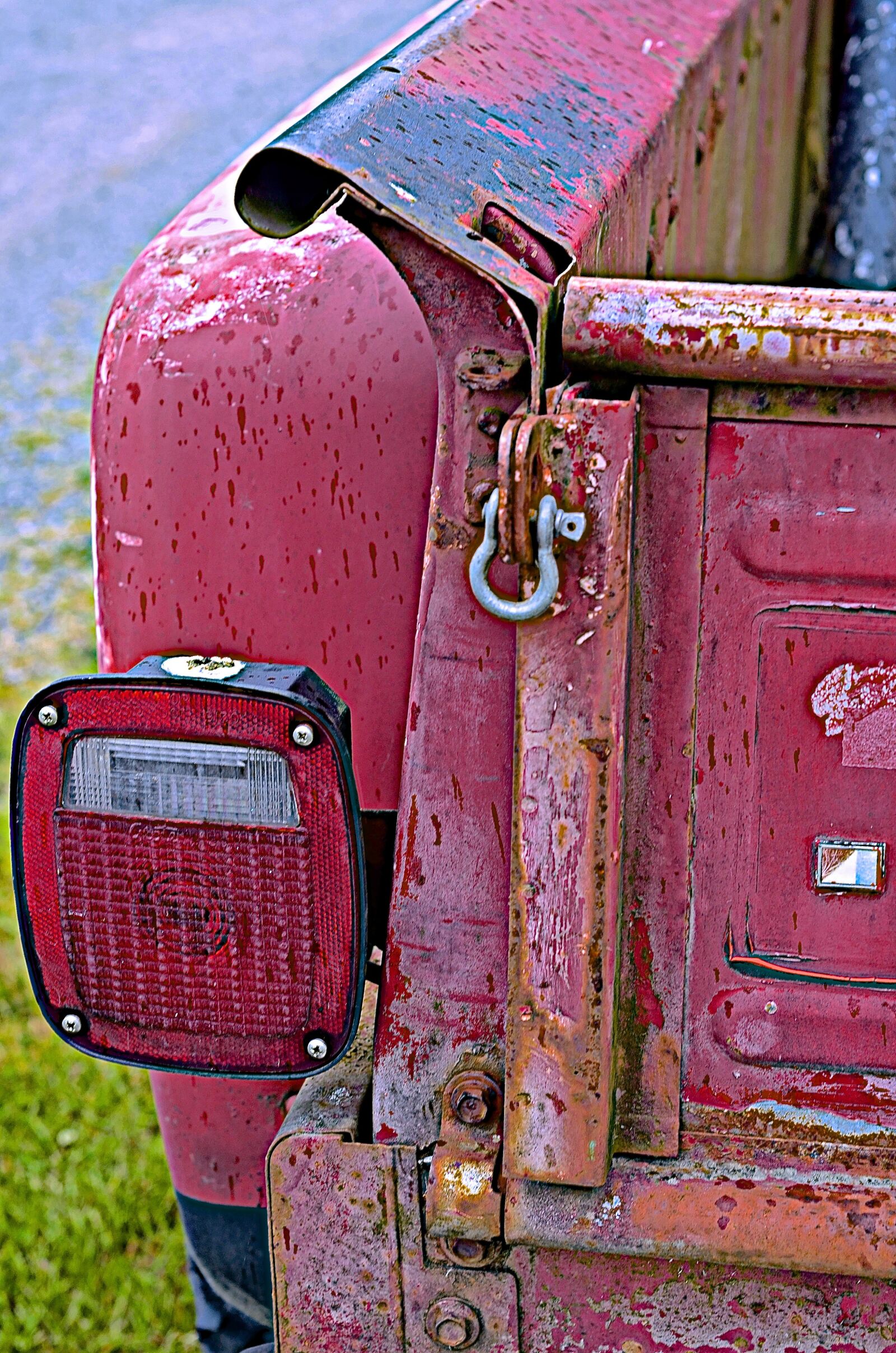 Nikon D7000 sample photo. Old, red, truck photography
