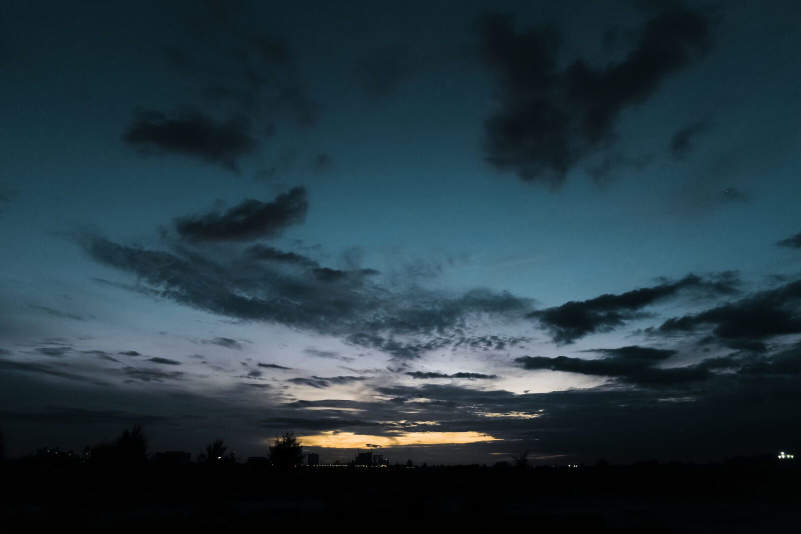 Samsung NX1 sample photo. Backlit, clouds, dark, dawn photography