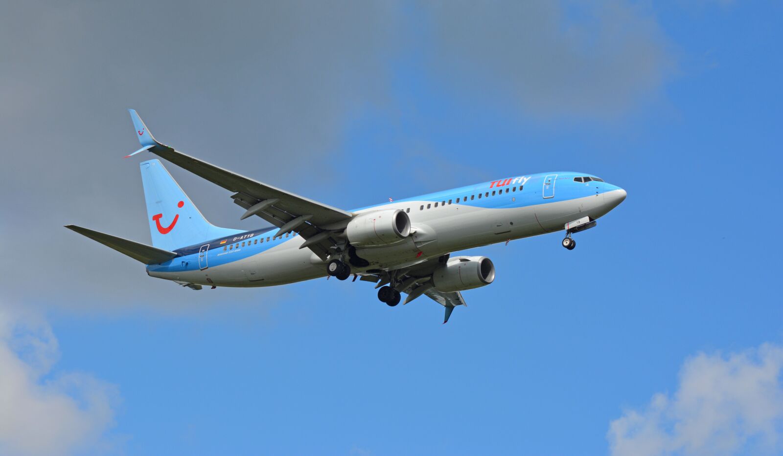 Nikon D5200 sample photo. Jet, aircraft, passenger machine photography