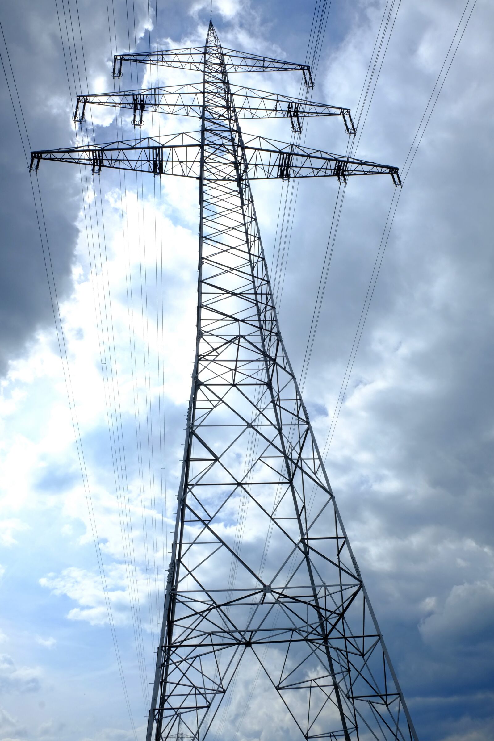 Fujifilm X-E1 sample photo. Pylon, current, electricity photography