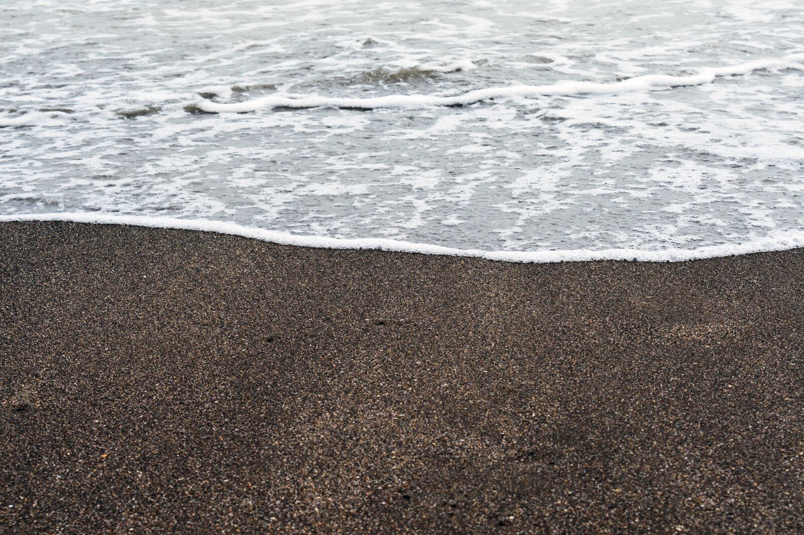 Nikon D3200 sample photo. Shore, beach, waves photography