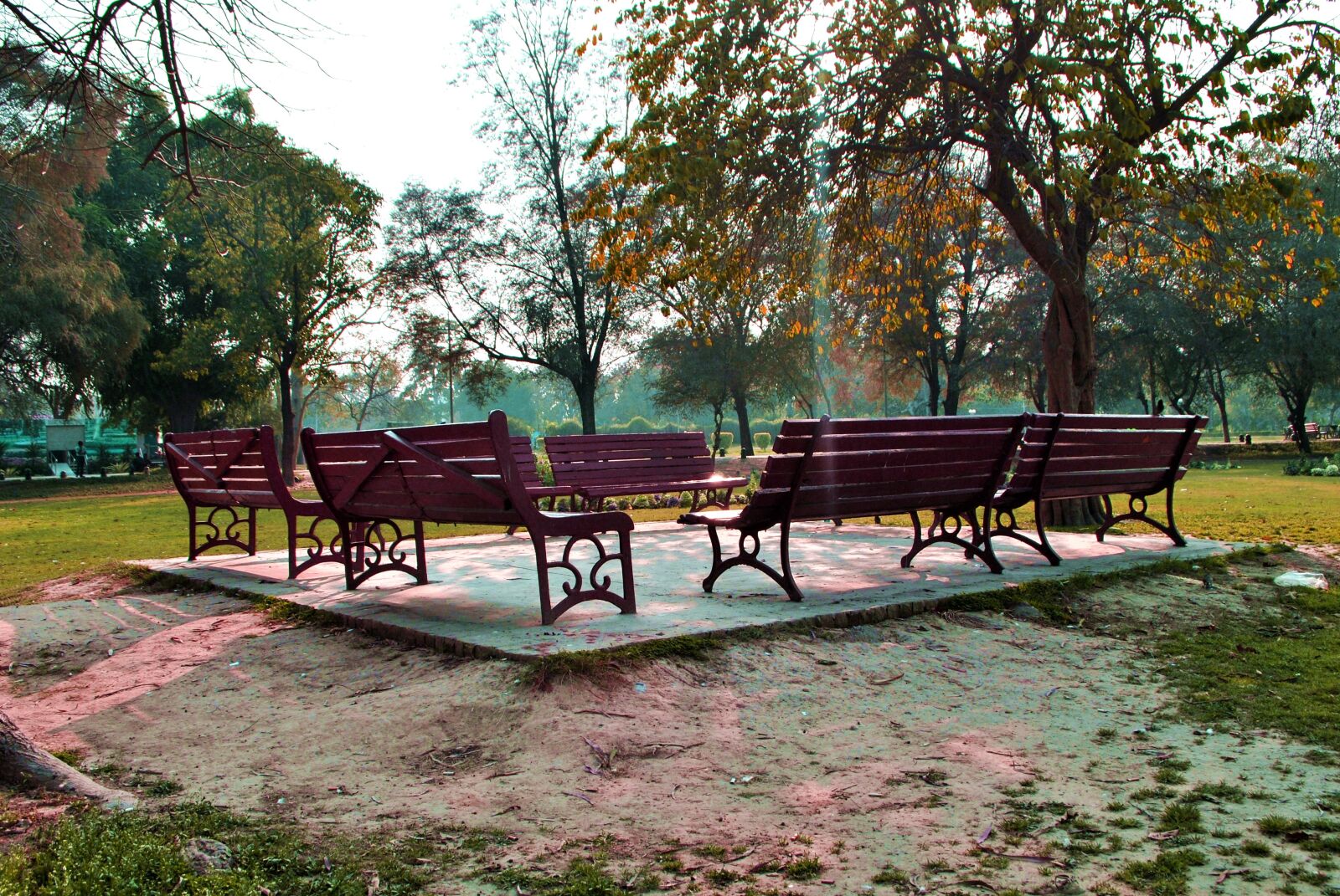Nikon D3000 sample photo. Benches, garden, park, spring photography
