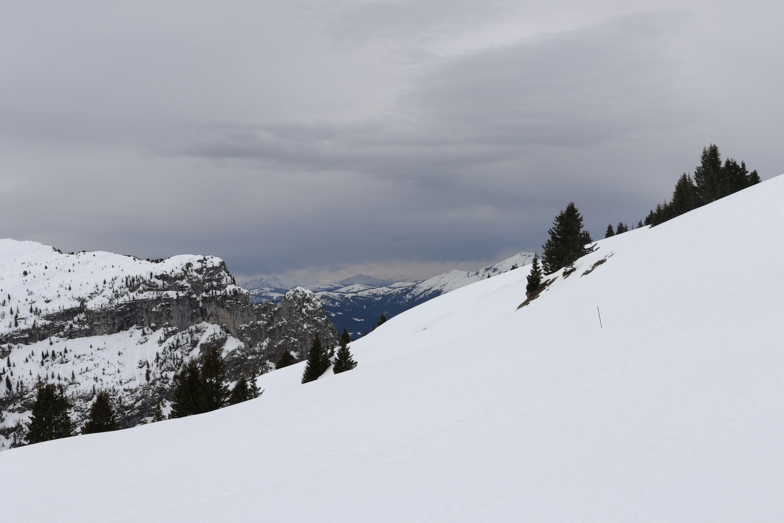 Canon EOS 7D Mark II sample photo. Snow, mountains, landscape photography