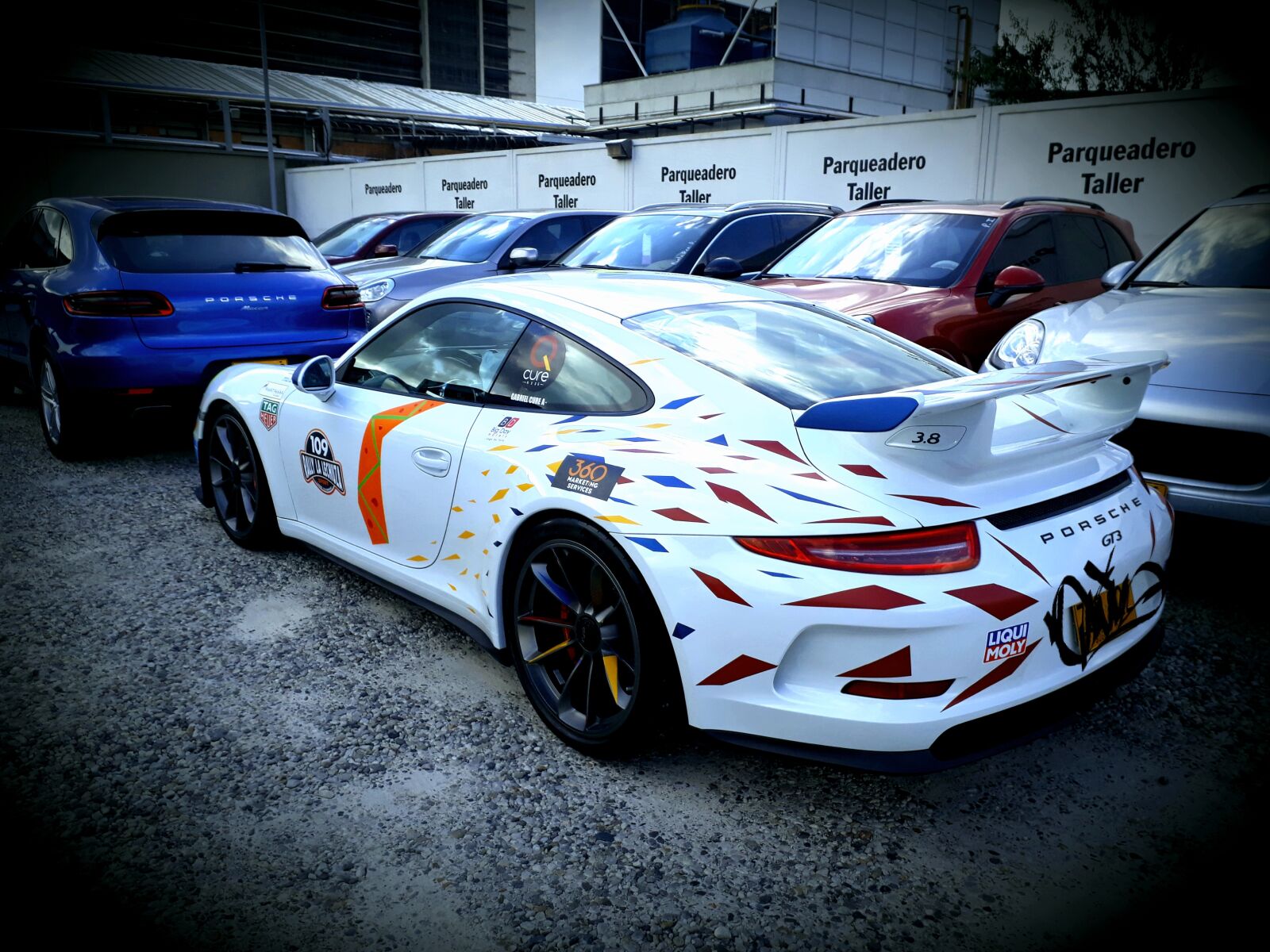 Samsung Galaxy J7 Prime sample photo. Colombia, porsche, auto photography