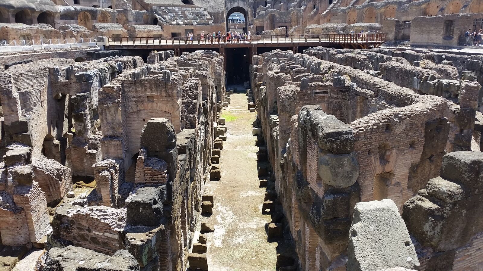 Samsung Galaxy S5 sample photo. Rome, coliseum, italy photography