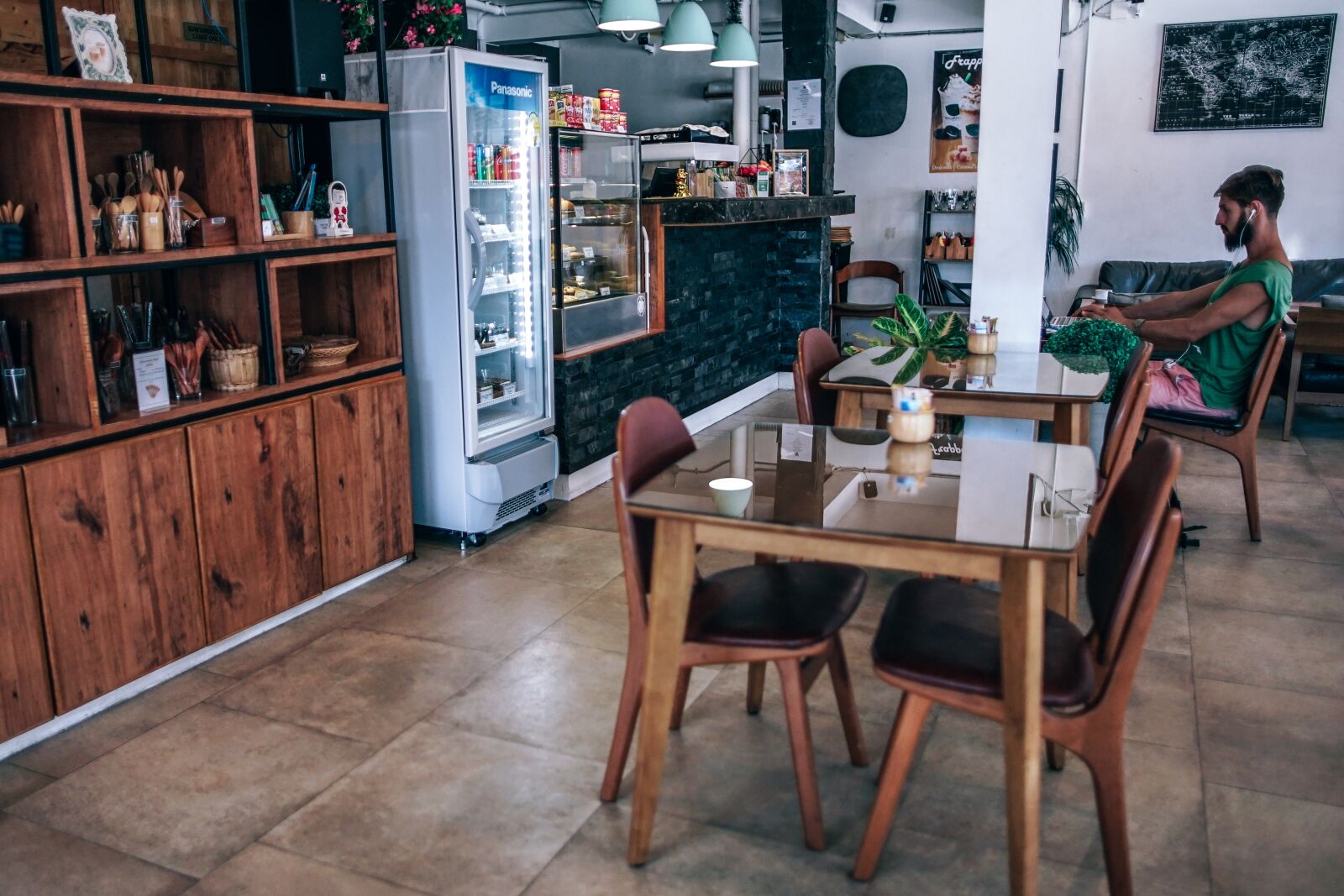 Sony a7 II sample photo. Business, cafe, chairs photography