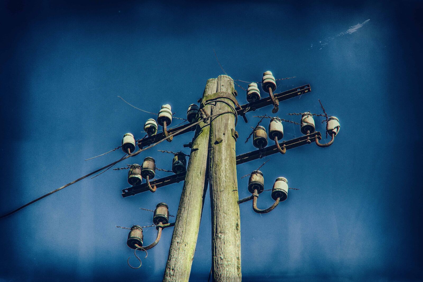 Nikon D3300 sample photo. Electricity, blue sky, metal photography
