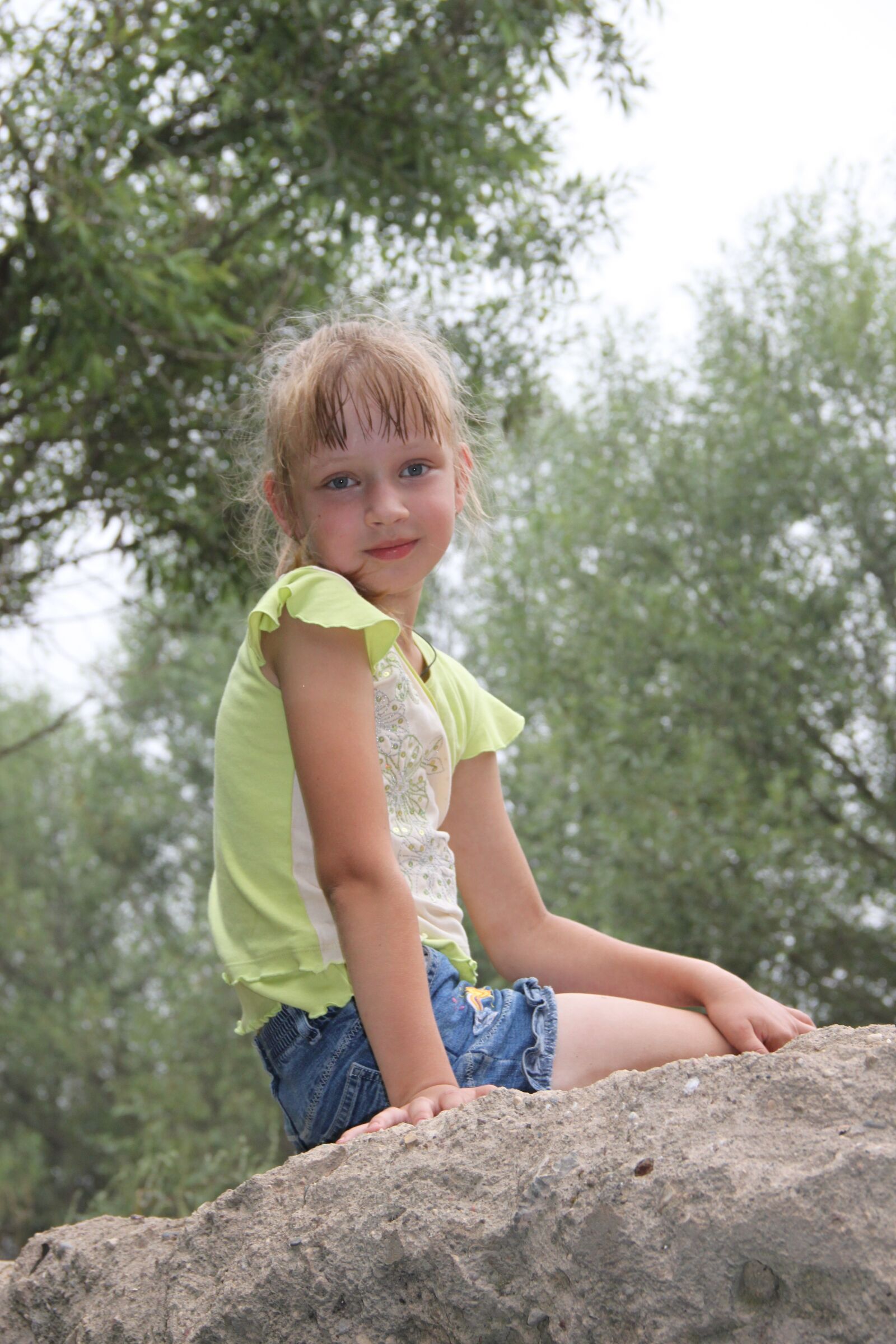 Canon EOS 500D (EOS Rebel T1i / EOS Kiss X3) sample photo. Girl, summer, childhood photography