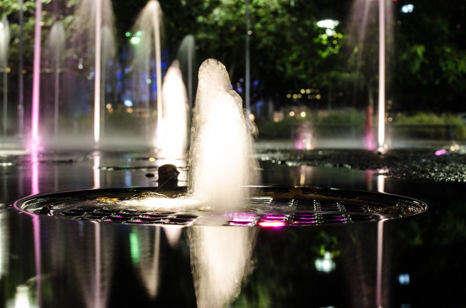 Nikon D5100 sample photo. Light, fountain, open shutter photography