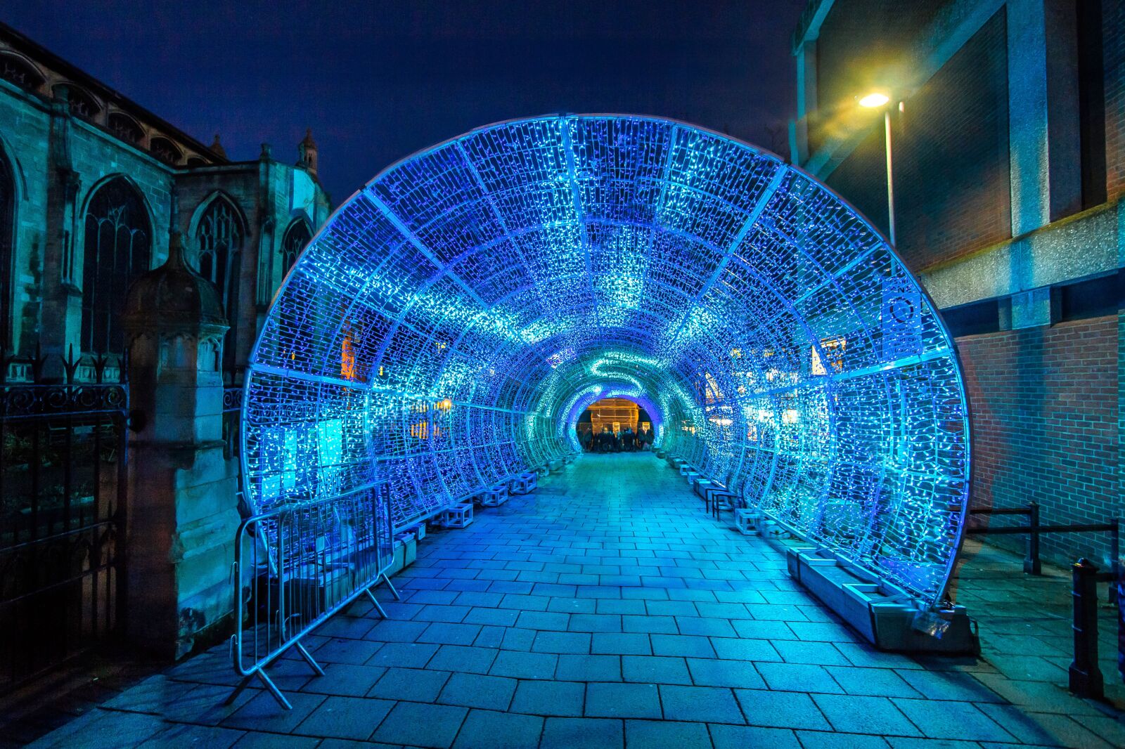 Canon EOS 60D sample photo. Tunnel, led lights, city photography