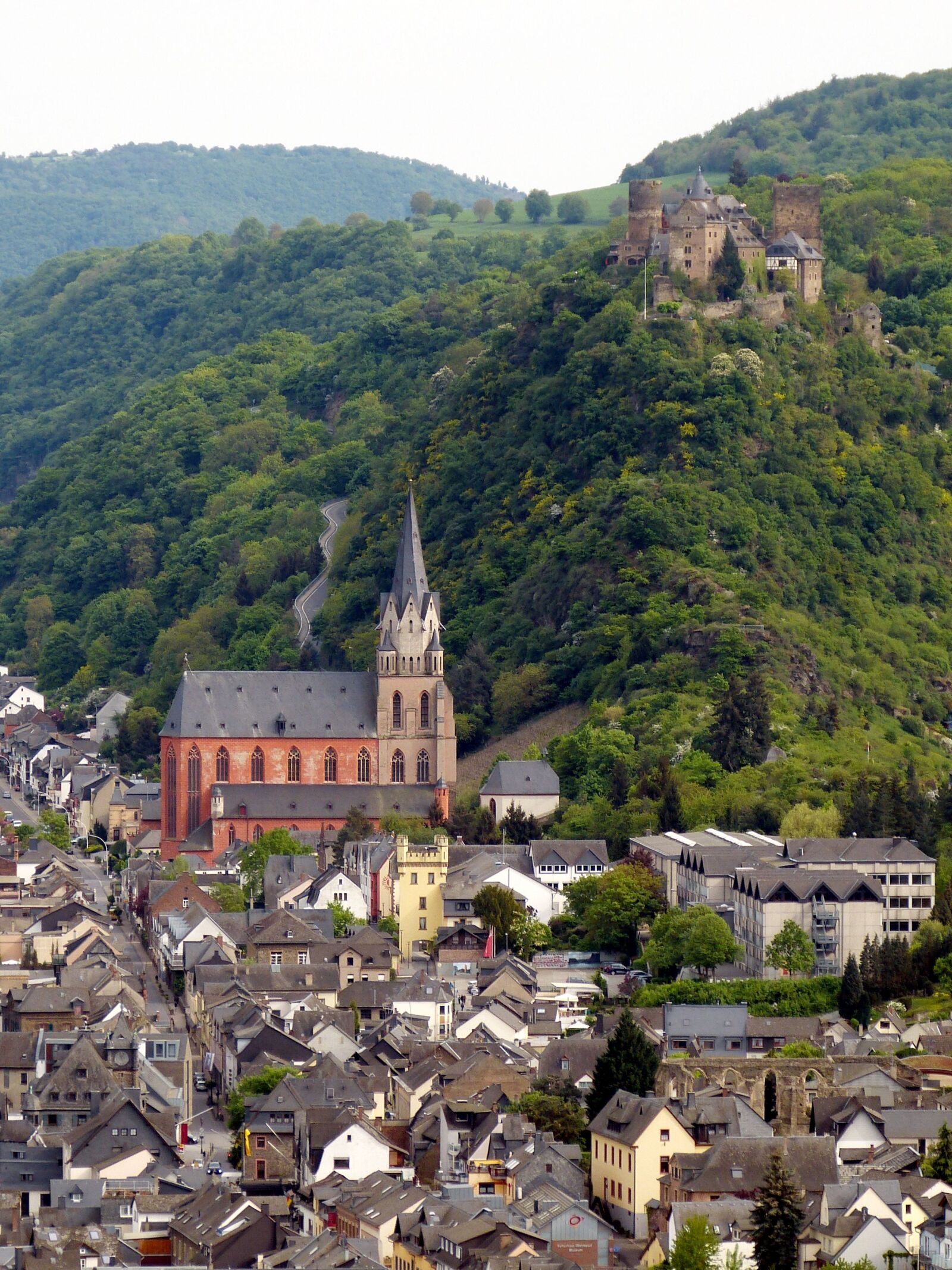 Panasonic Lumix DMC-FZ150 sample photo. Oberwesel, castle, rhine photography