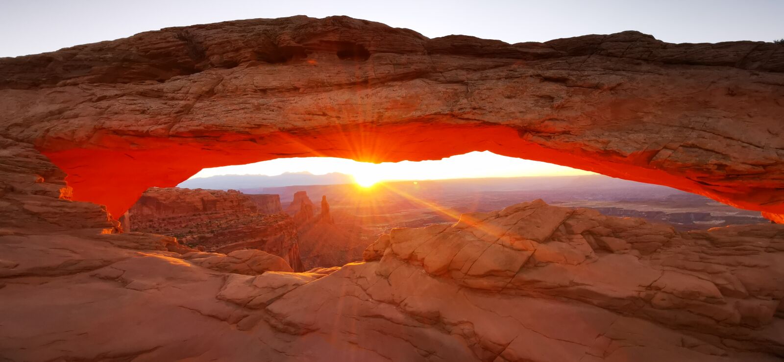 HUAWEI P30 sample photo. Usa, canyonlands, mesa arch photography