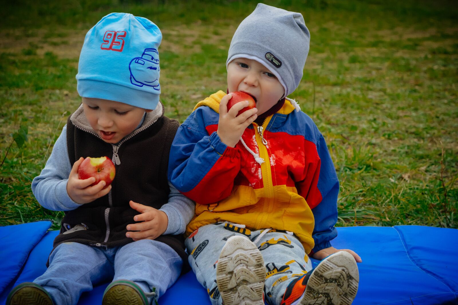 Nikon D3200 sample photo. Kids, boys, friends photography