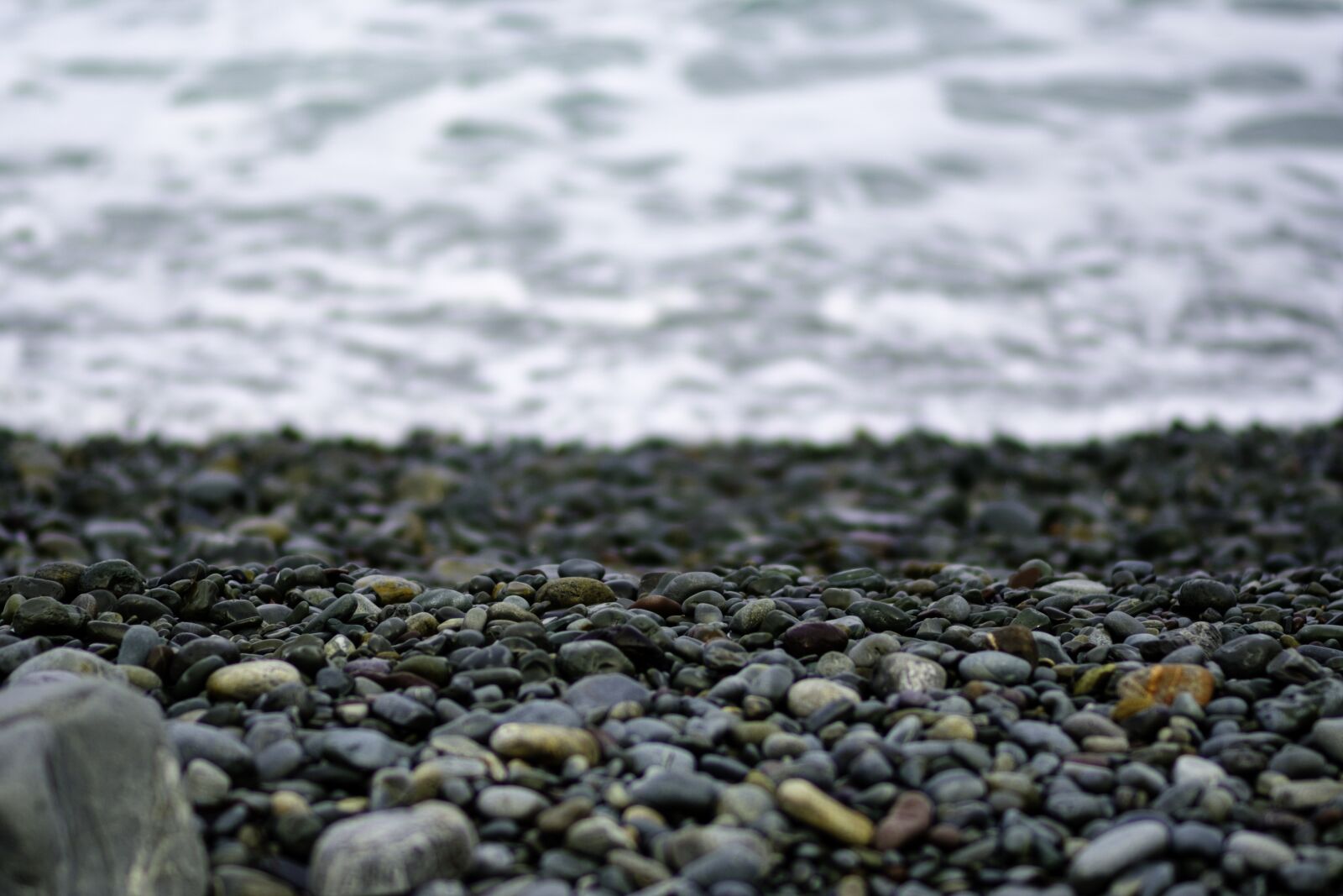 Fujifilm X-H1 sample photo. Beach, beach rocks, sea photography