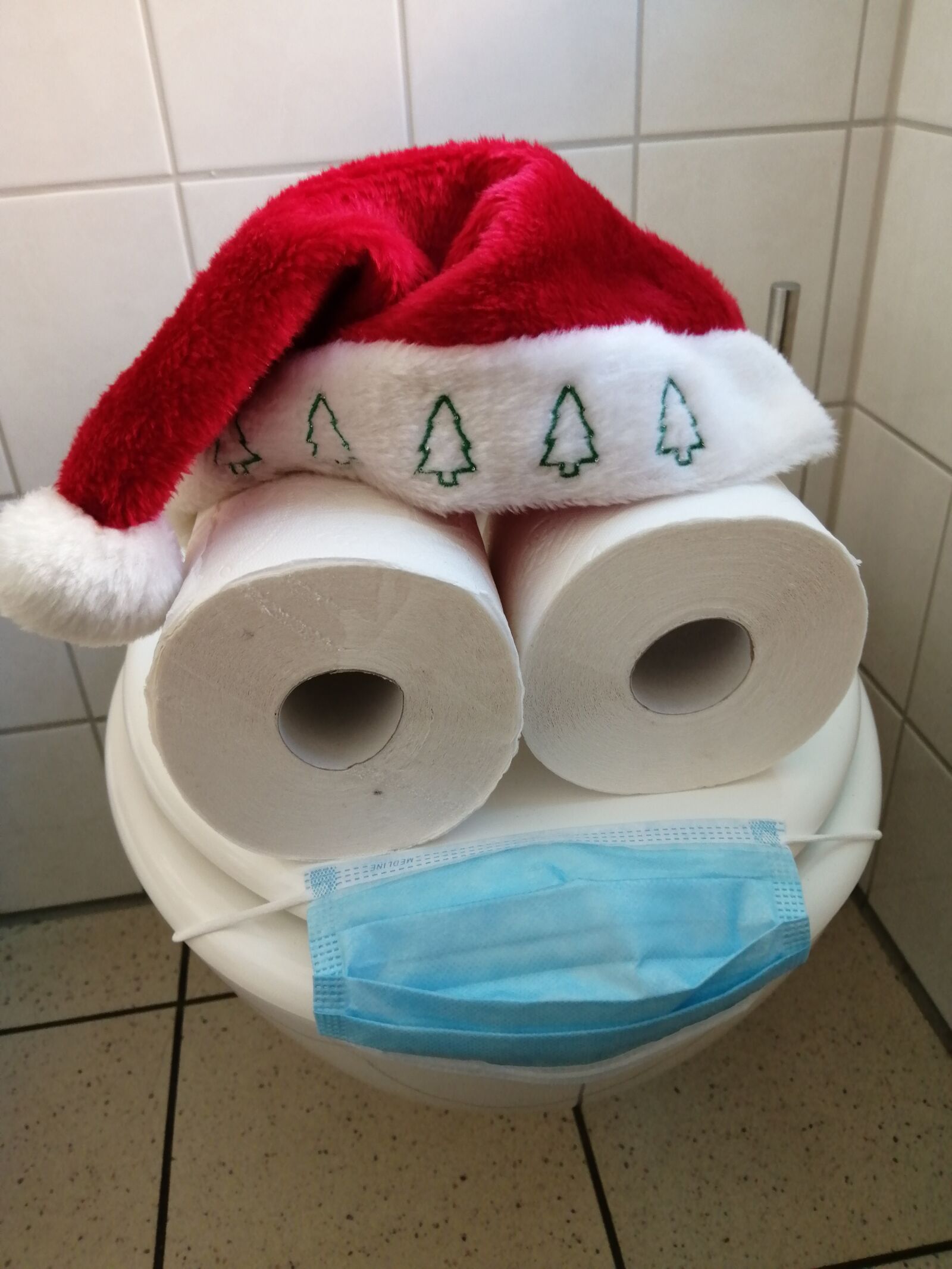 HUAWEI P SMART 2019 sample photo. Loo, toilet paper, toilet photography