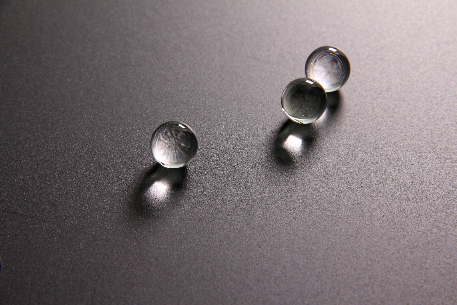 Canon EOS 550D (EOS Rebel T2i / EOS Kiss X4) sample photo. Drop of water, water photography