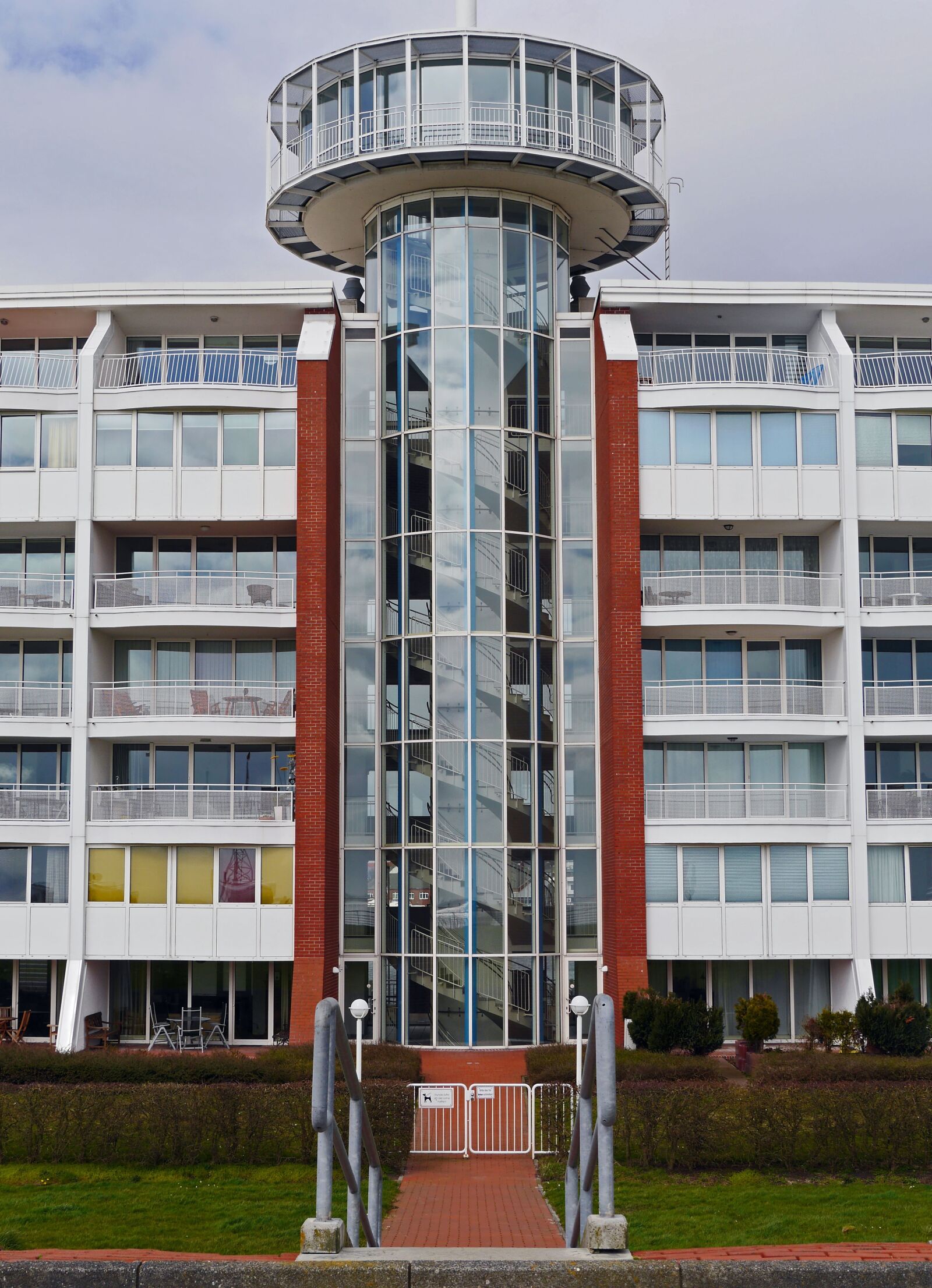 Panasonic Lumix DMC-GH3 sample photo. Apartment house, staircase, spiral photography