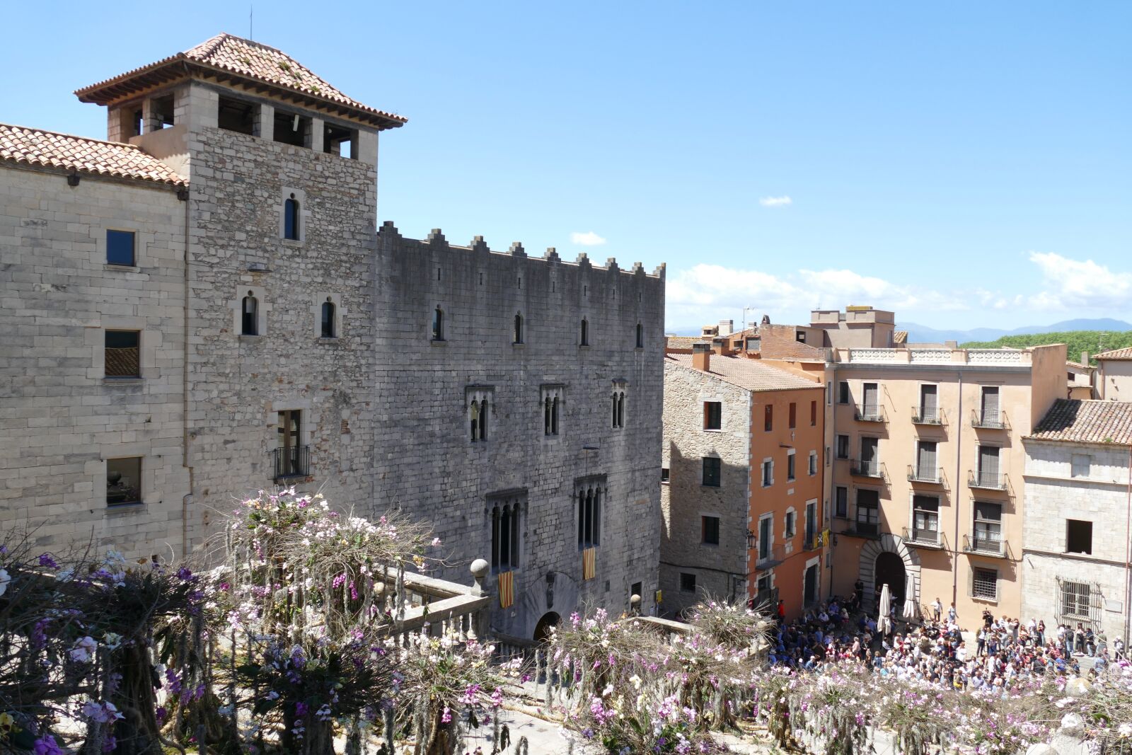 Panasonic Lumix DMC-FZ1000 sample photo. Girona, spain, city photography