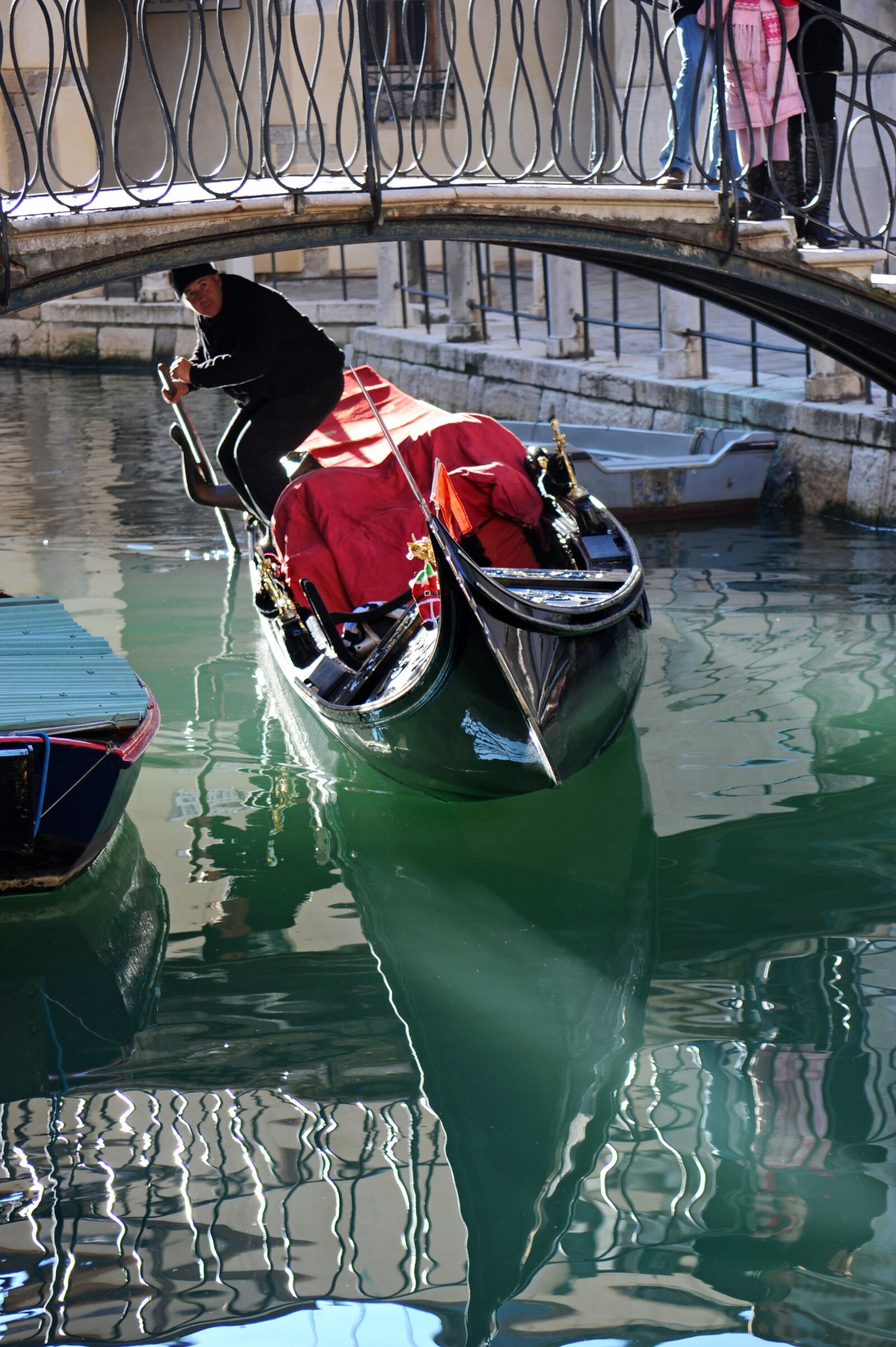 Nikon D700 sample photo. Venice, gondolier, gondola photography