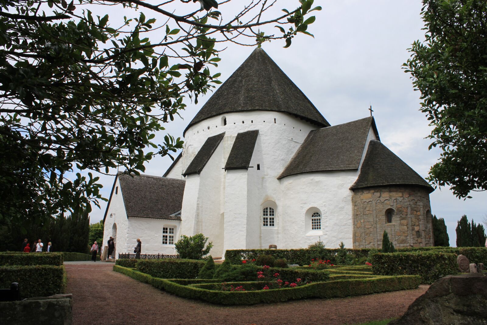Canon EOS 500D (EOS Rebel T1i / EOS Kiss X3) sample photo. Denmark, bornholm, round church photography