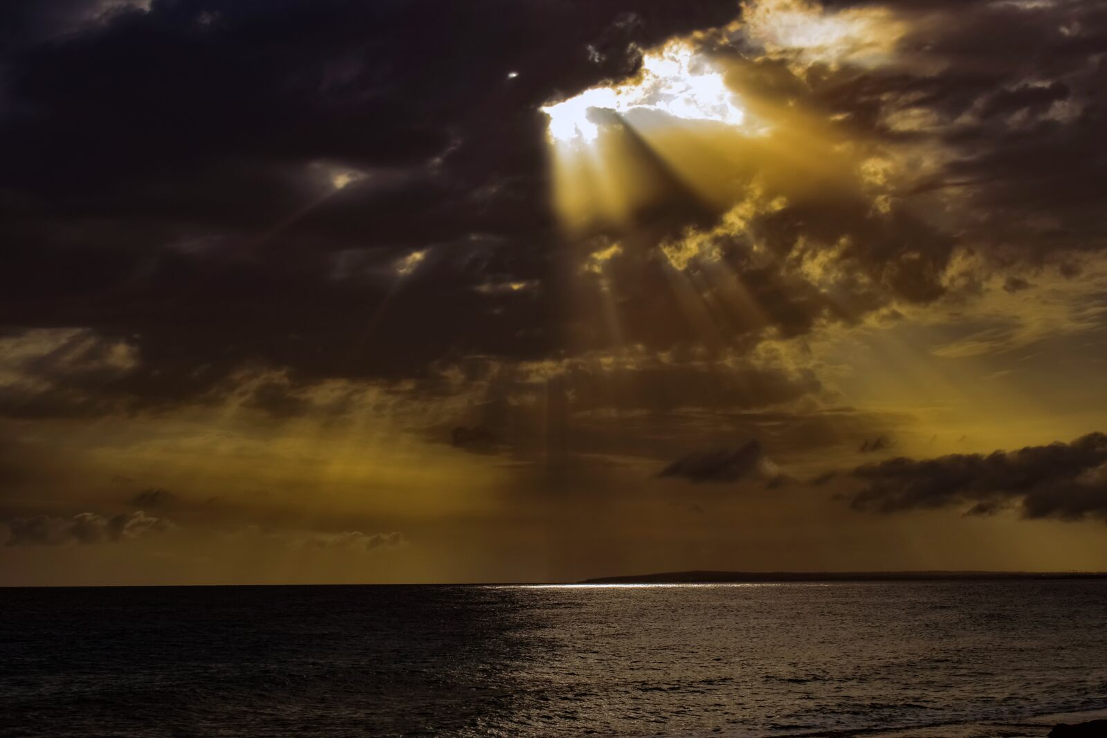 Nikon D3300 sample photo. Sky, clouds, sea photography
