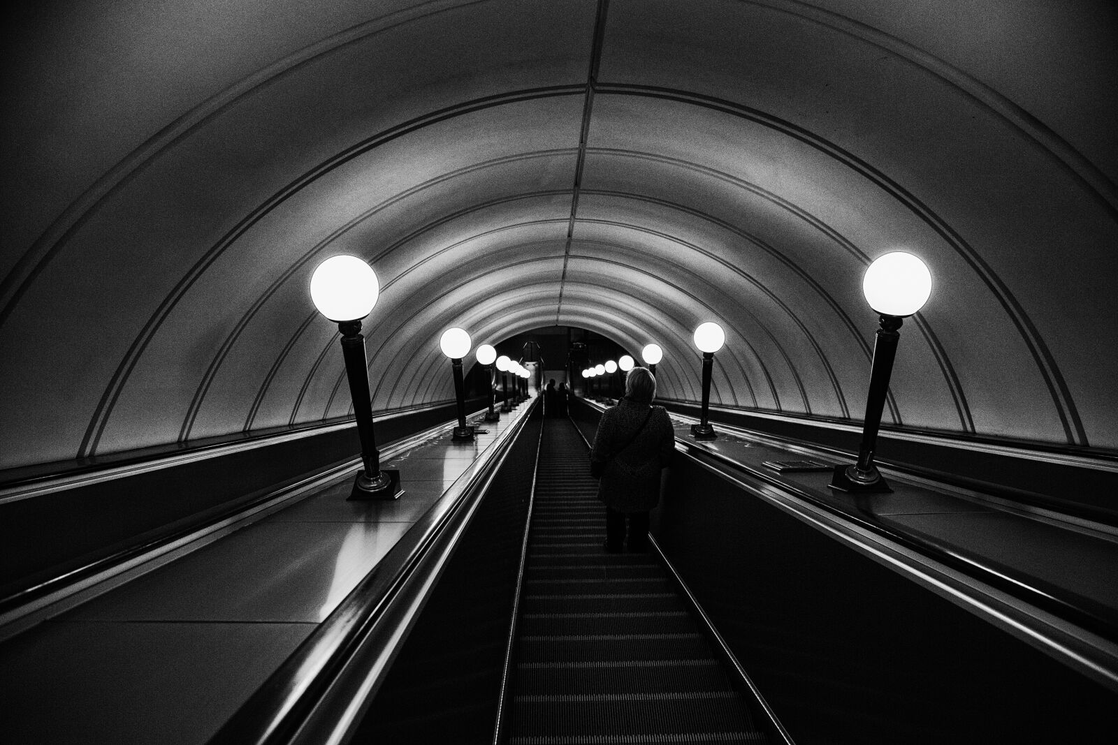 Canon EOS 6D + Canon EF 24-105mm F4L IS USM sample photo. Metro, moscow, red gate photography