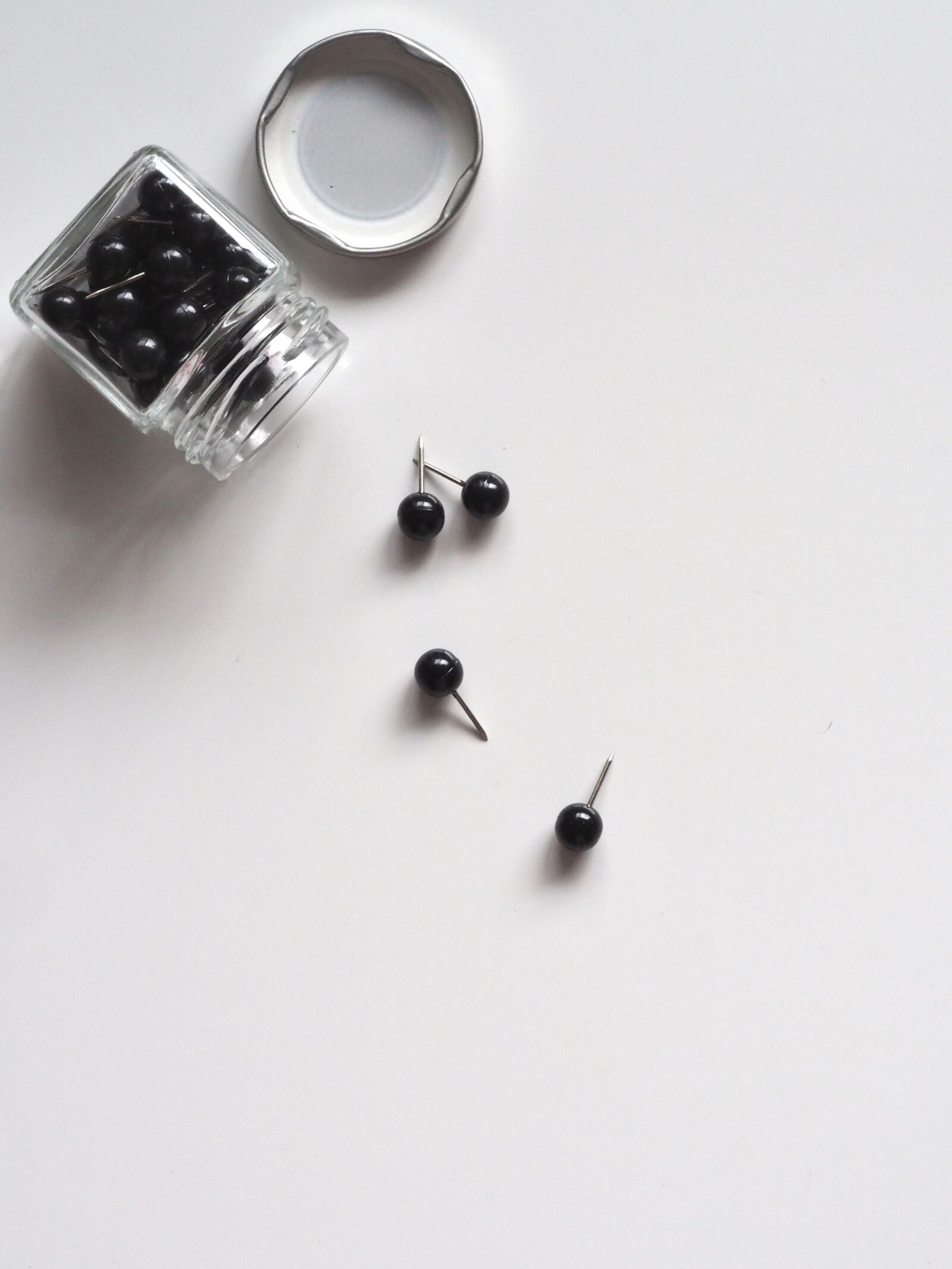 Olympus M.Zuiko Digital ED 60mm F2.8 Macro sample photo. Simple, minimal, flatlay photography