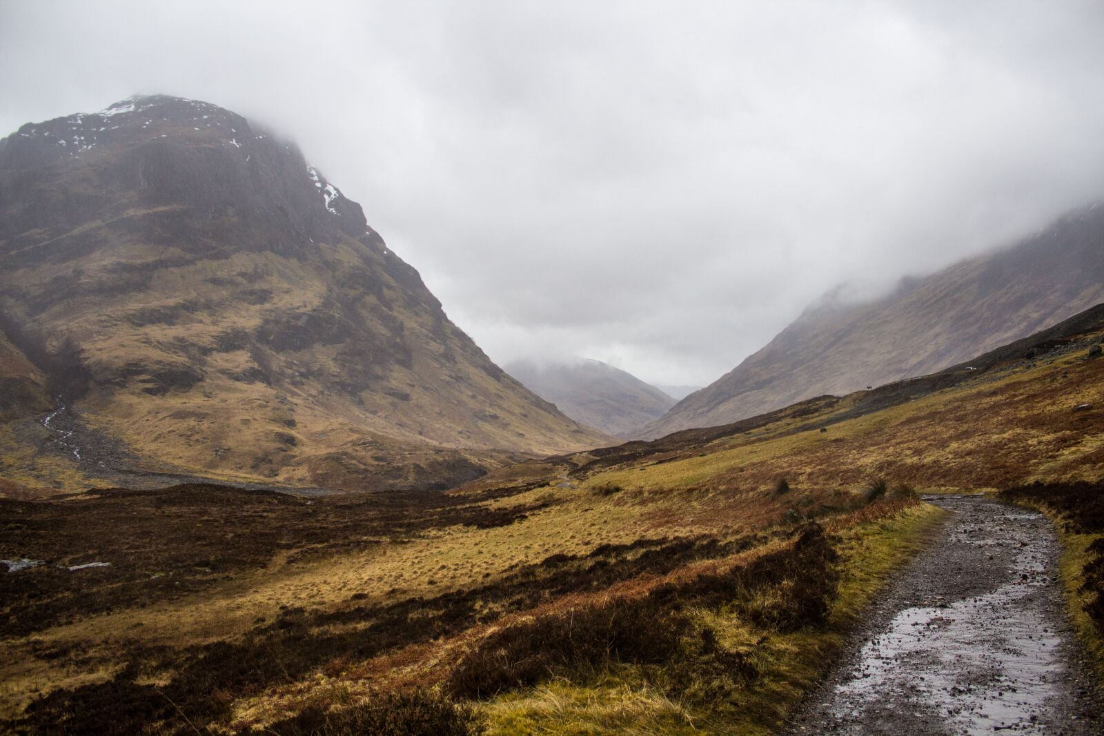 Canon EOS 600D (Rebel EOS T3i / EOS Kiss X5) sample photo. Scotland, water, lake photography