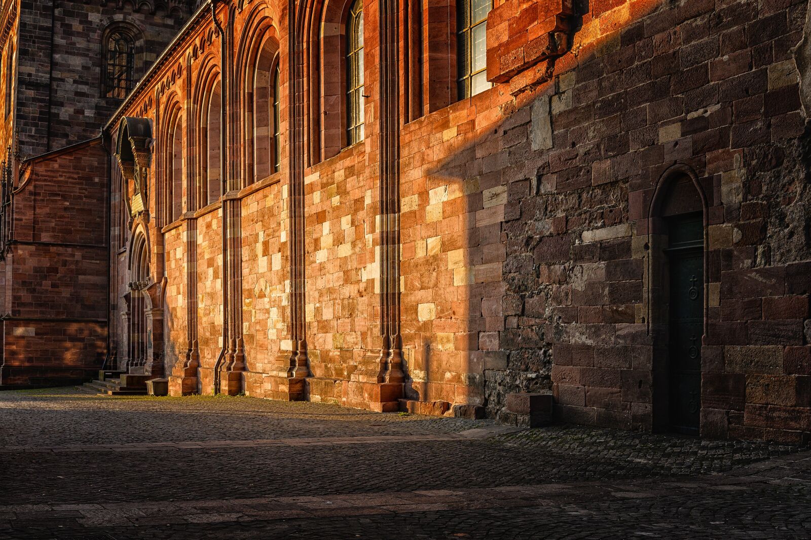 Nikon Z6 sample photo. Sunrise, building, dom photography