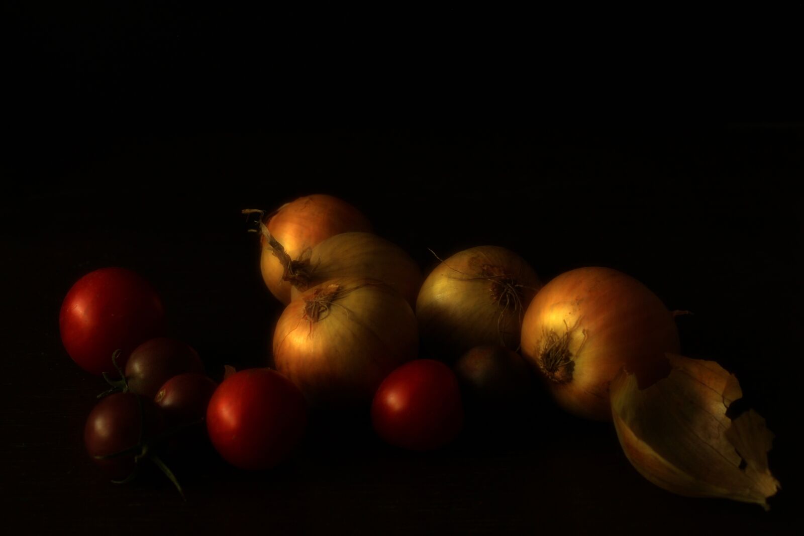 Canon EOS 1300D (EOS Rebel T6 / EOS Kiss X80) sample photo. Tomatoes, onions, vegetables photography