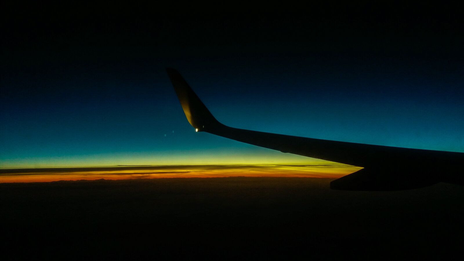 Samsung Galaxy J5 sample photo. Plane, flight, wings photography