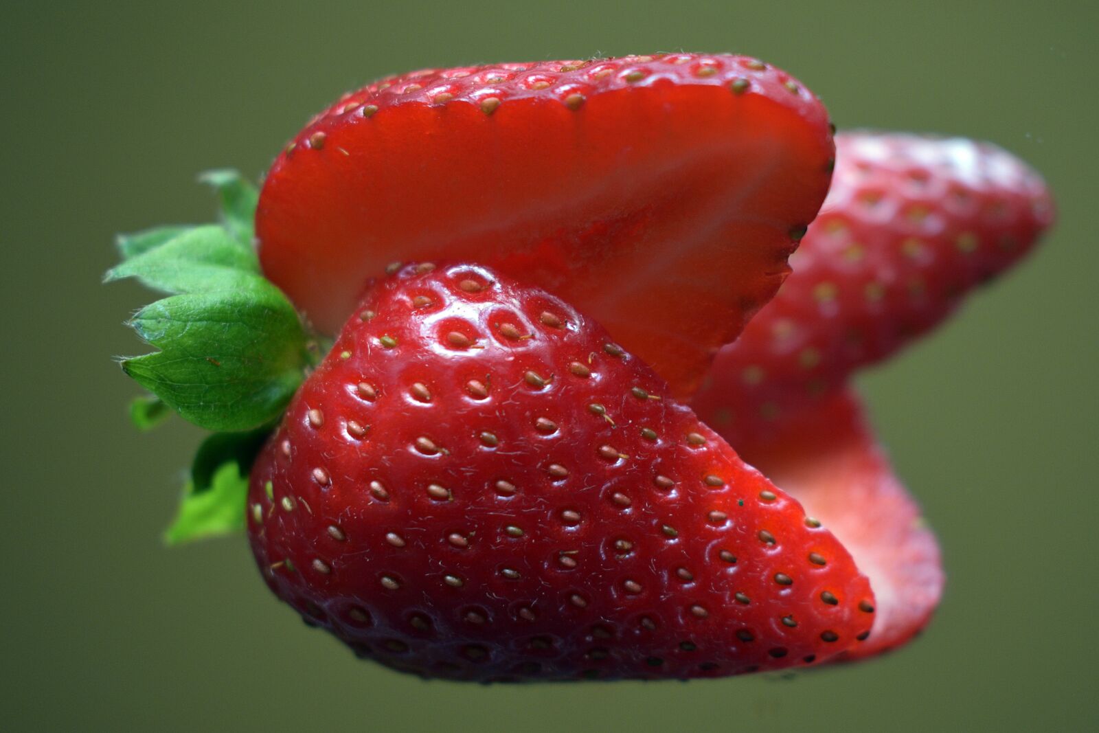 Nikon D3400 sample photo. Strawberries, strawberry, fruit photography