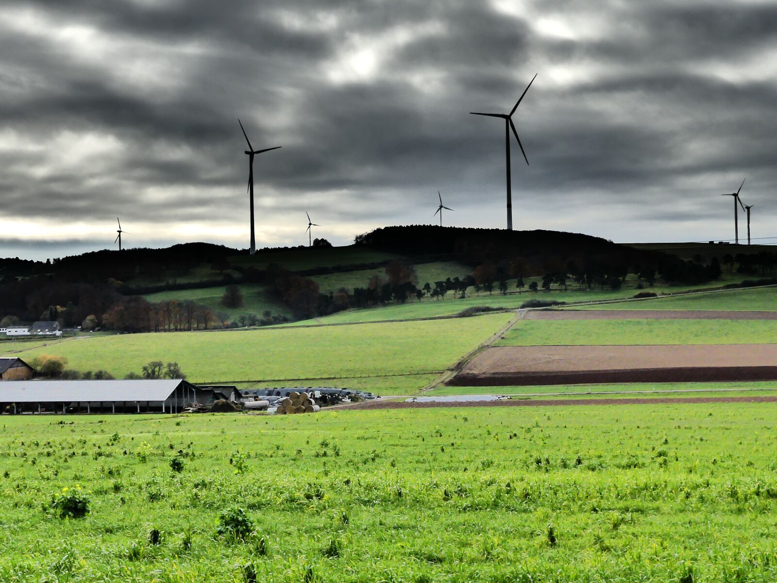 Panasonic Lumix DMC-FZ300 sample photo. Landscape, windräder, eifel photography