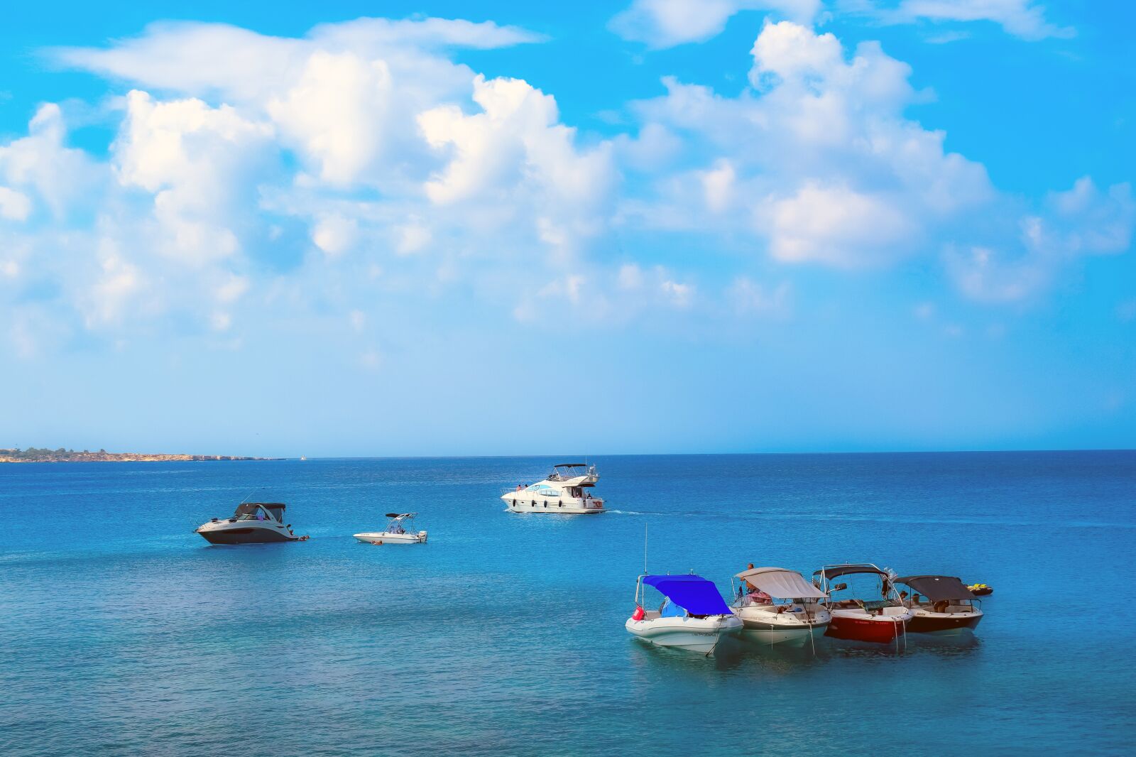 Nikon D3300 sample photo. Boats, sea, sky photography