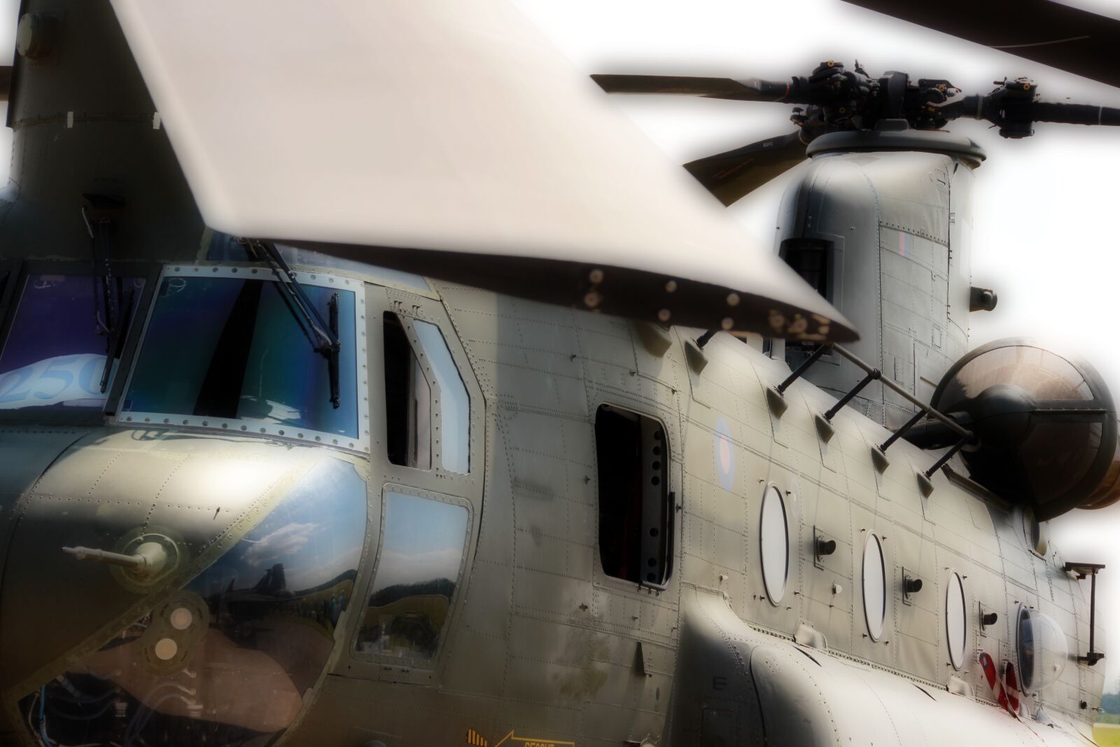 Canon EOS 600D (Rebel EOS T3i / EOS Kiss X5) sample photo. Helicopter, boeing-vertol ch-47, chinook photography