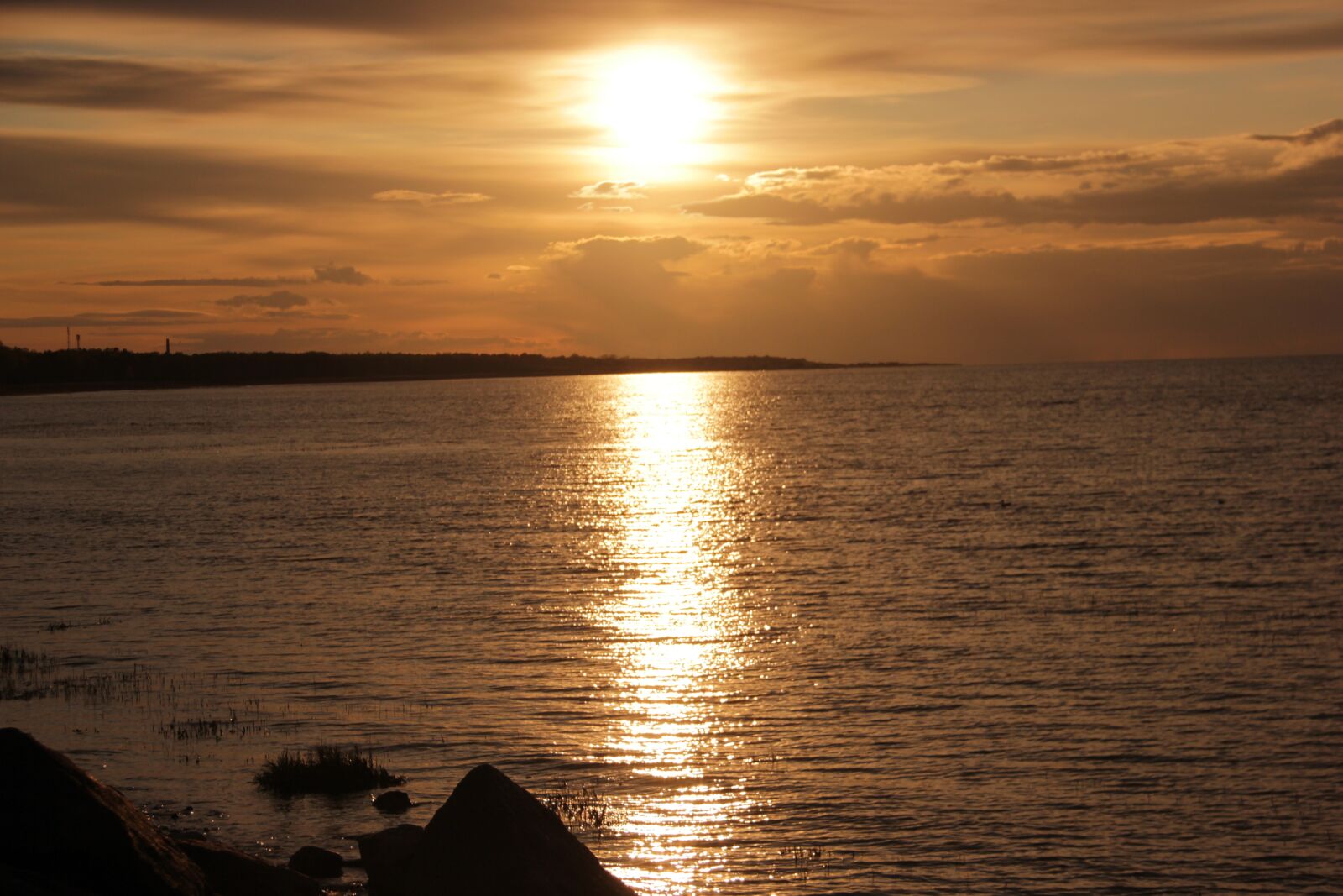 Canon EOS 550D (EOS Rebel T2i / EOS Kiss X4) sample photo. Sun, gulf of finland photography