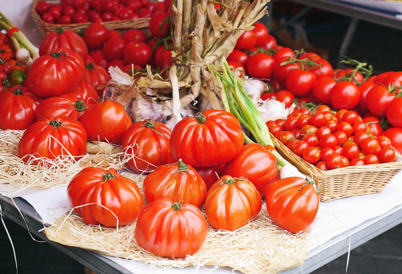 Panasonic Lumix DMC-GH3 sample photo. Tomato, vegetable, organic, basket photography