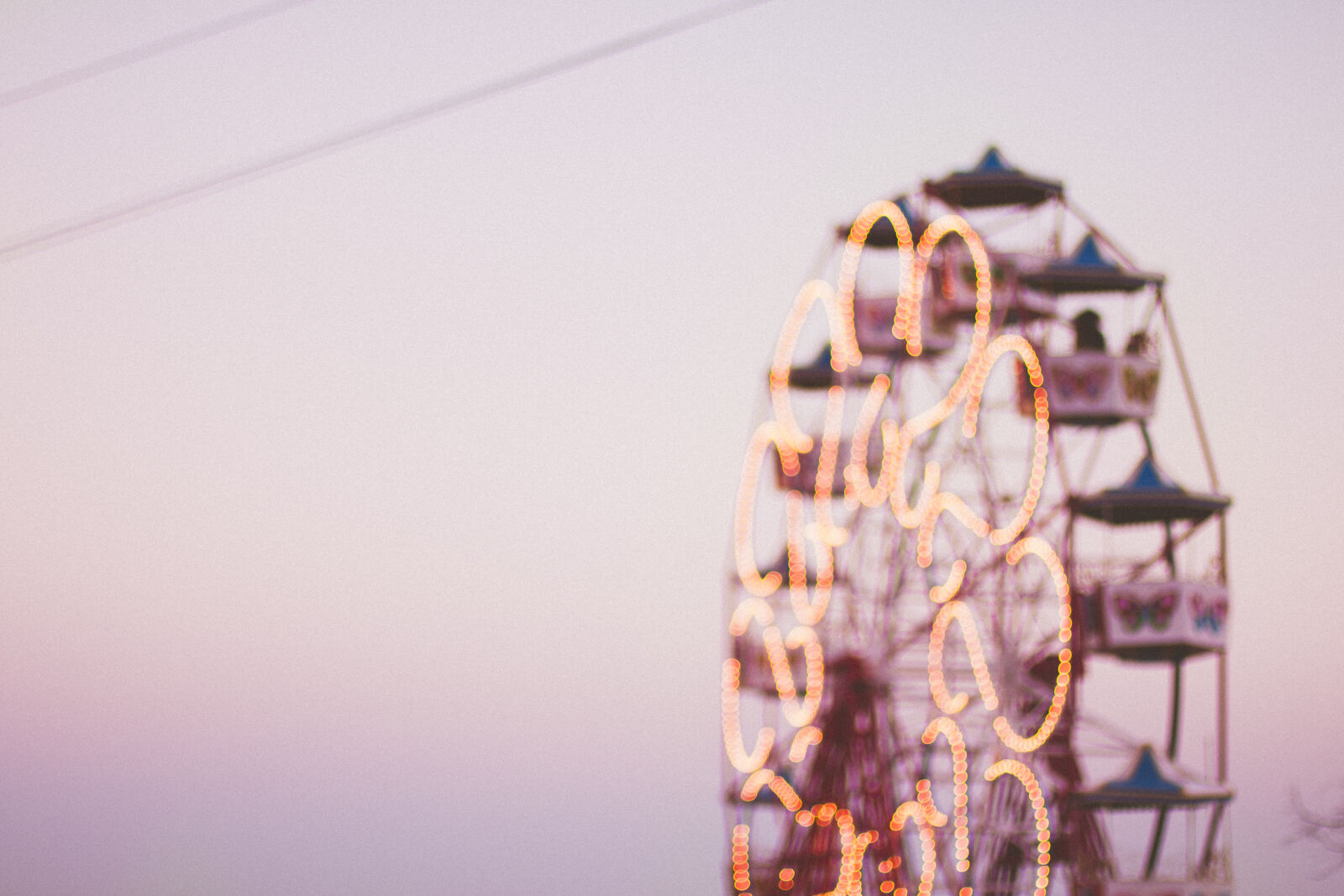 Canon EOS 70D + Canon EF 50mm F1.4 USM sample photo. Ferris, wheel, bokeh, blurred photography