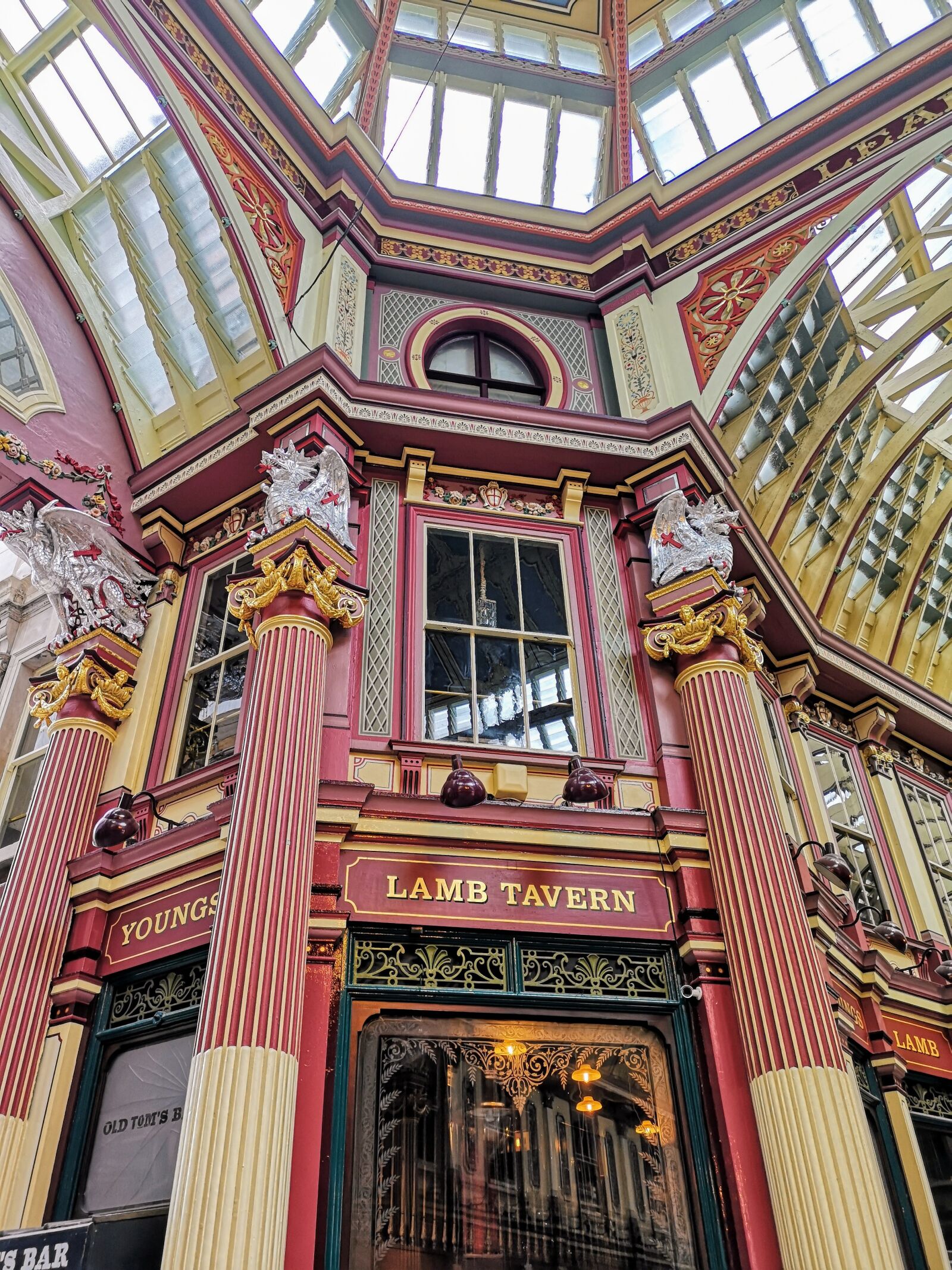 HUAWEI CLT-L09 sample photo. Leadenhall, market, arcade photography