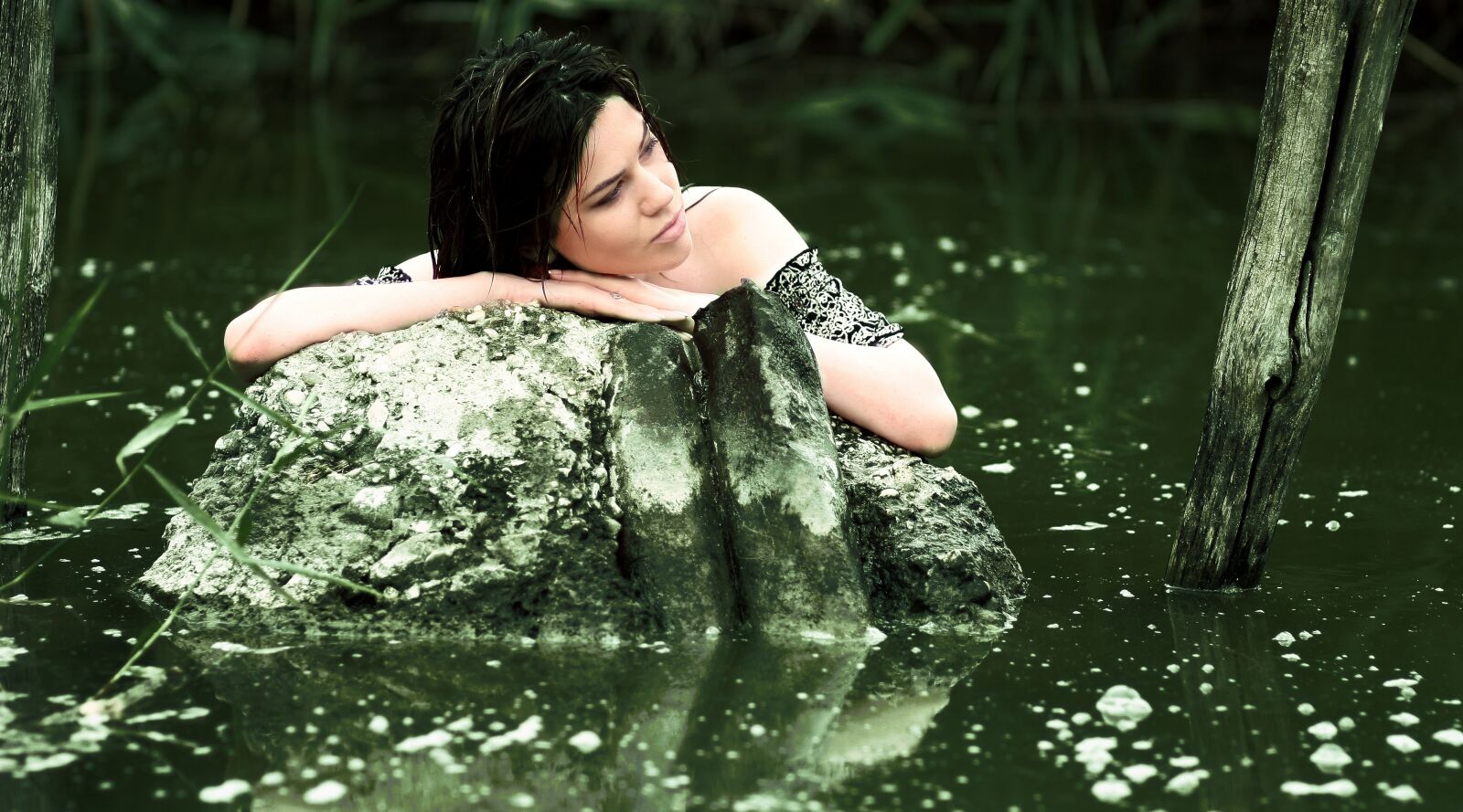 Canon EOS 450D (EOS Rebel XSi / EOS Kiss X2) sample photo. Girl, water, wild photography