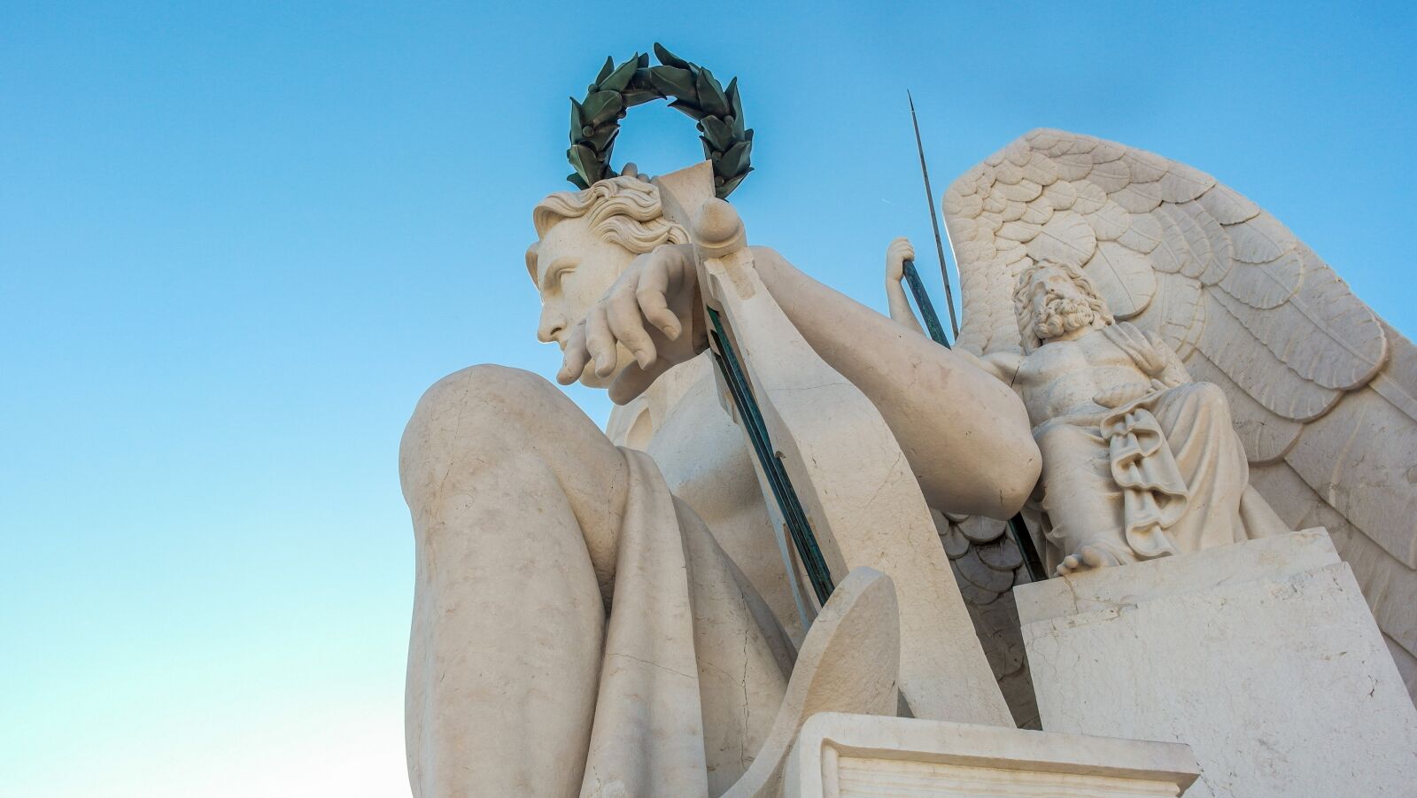 Samsung NX1000 sample photo. Arch of augusta street photography