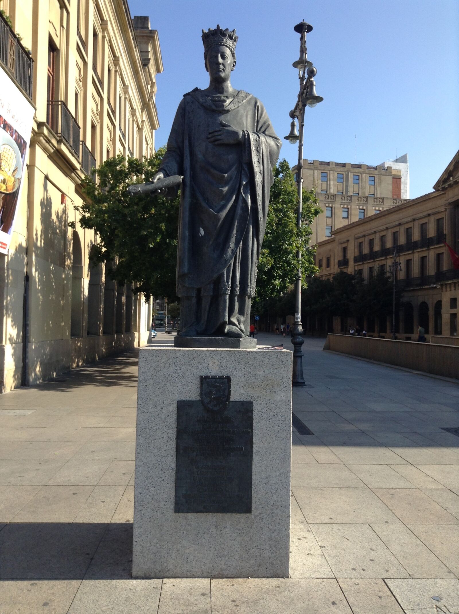Apple iPod touch sample photo. Statue, pamplona, woman photography