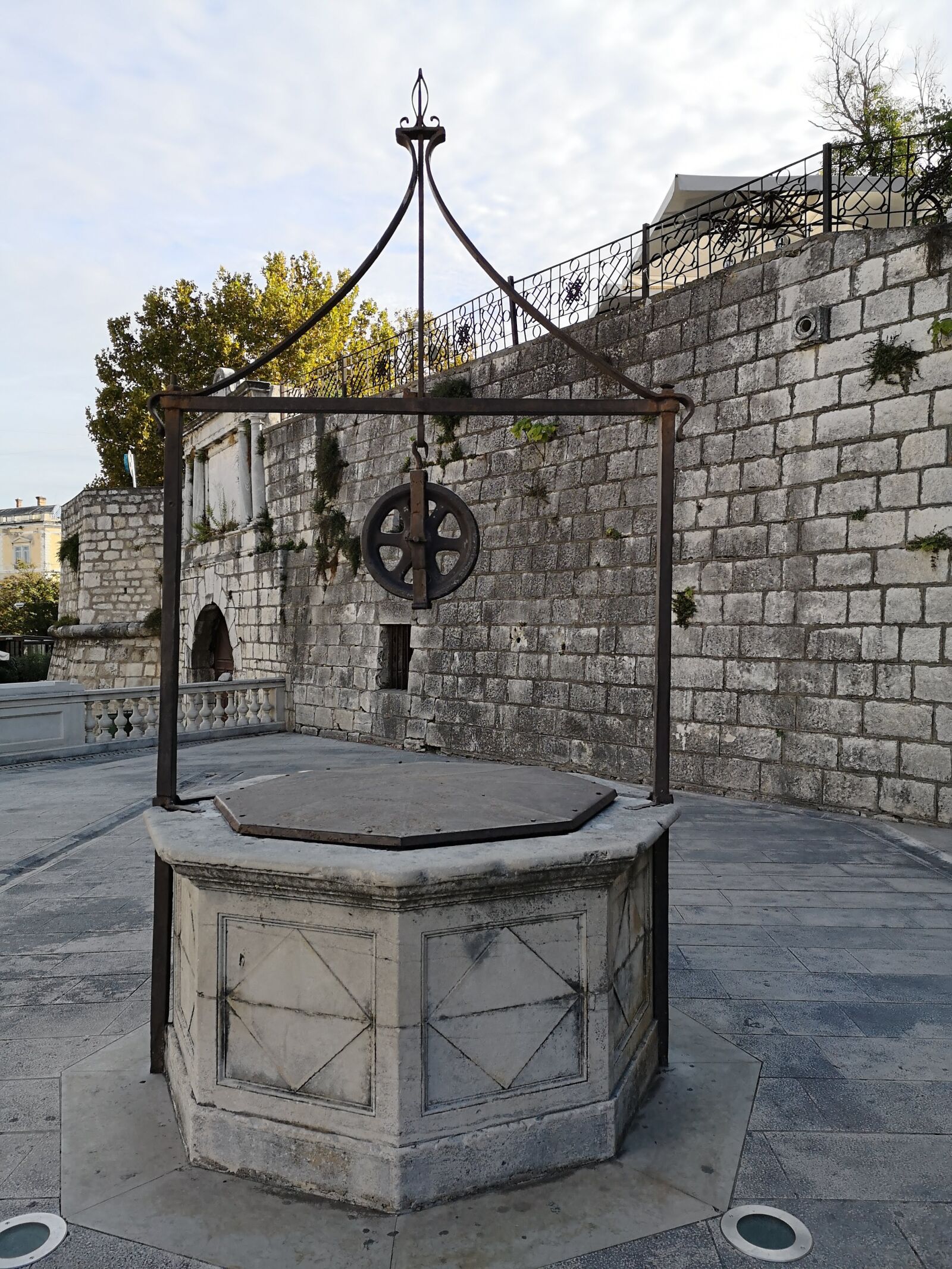 HUAWEI CLT-L29 sample photo. Croatia, zadar old town photography