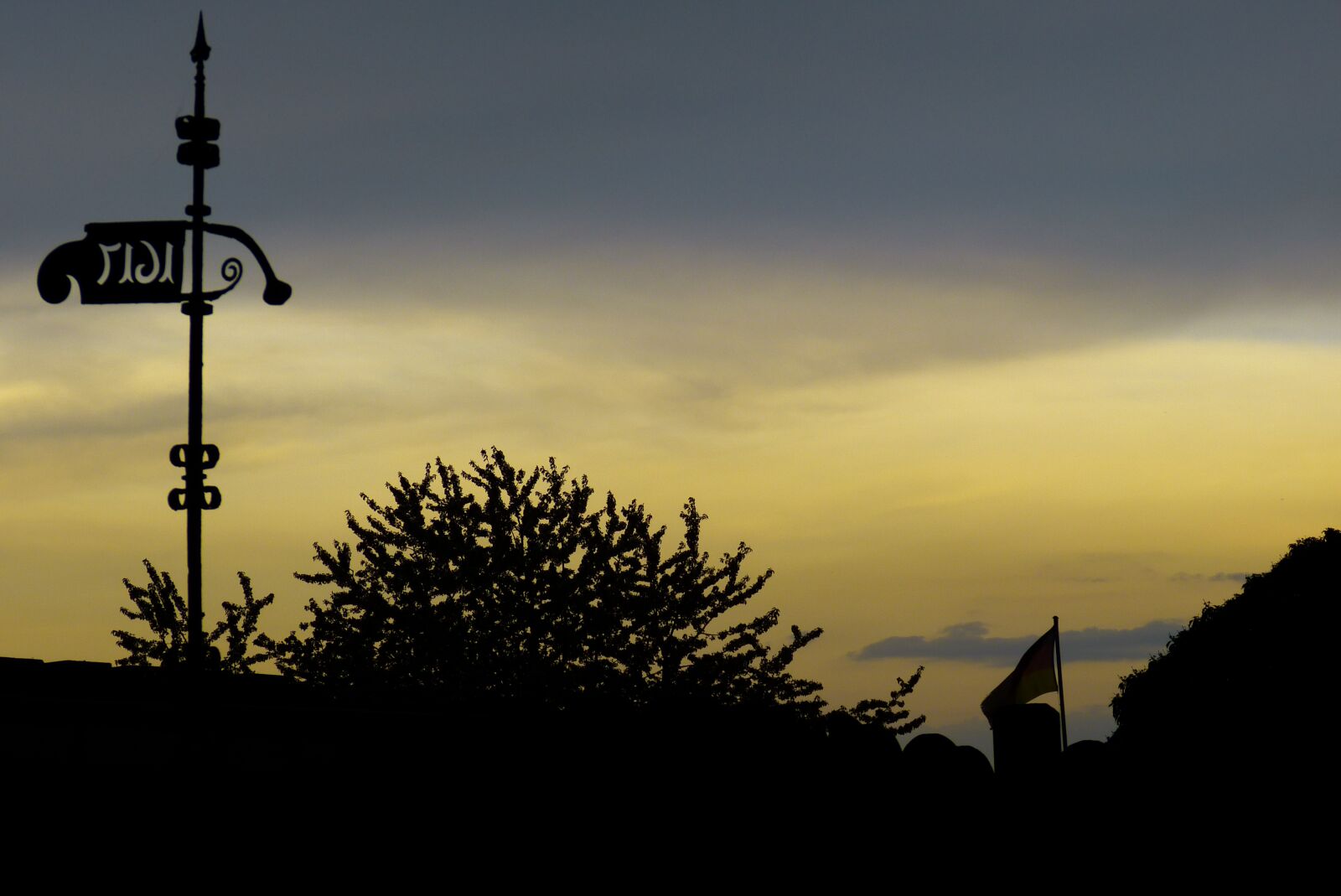 Panasonic Lumix DMC-FZ150 sample photo. Twilight, clouds, sunset photography