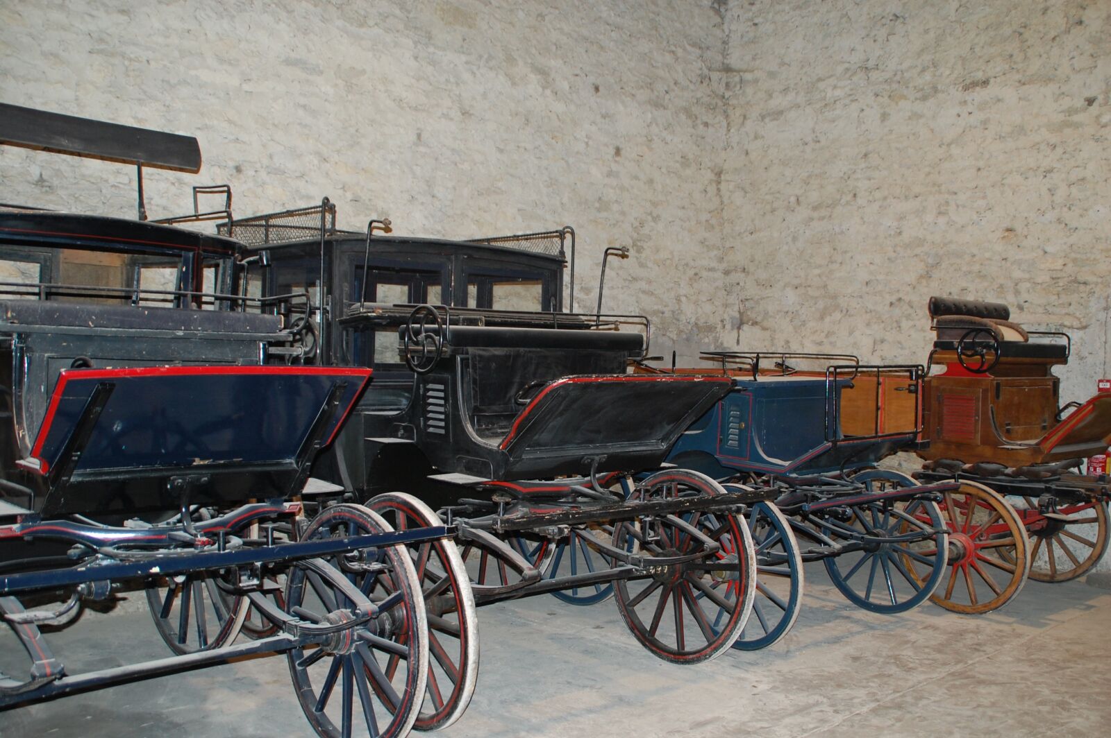 Nikon D40 sample photo. Carts, older vehicles, old photography