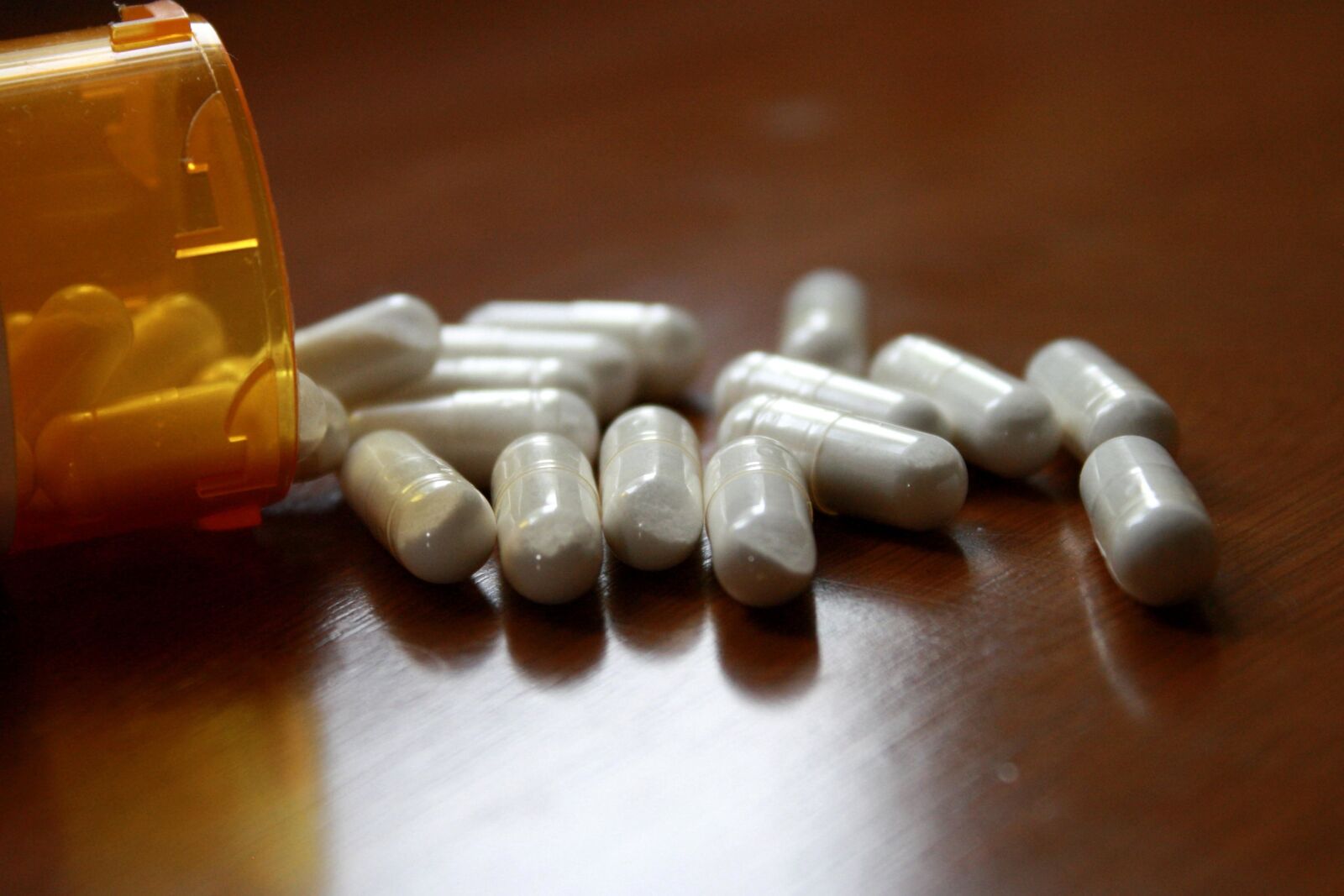 f/3.5-5.6 IS sample photo. Prescription pills, medicines photography