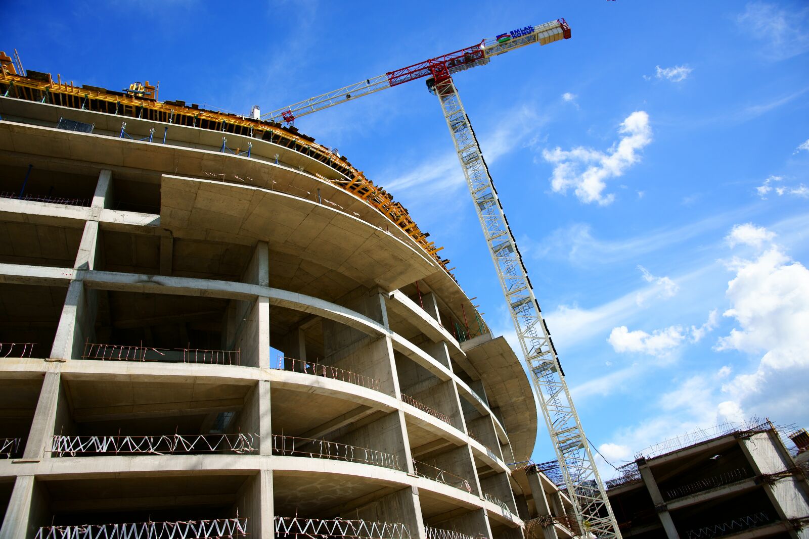 Sony Alpha DSLR-A850 sample photo. Construction, crane, architecture photography