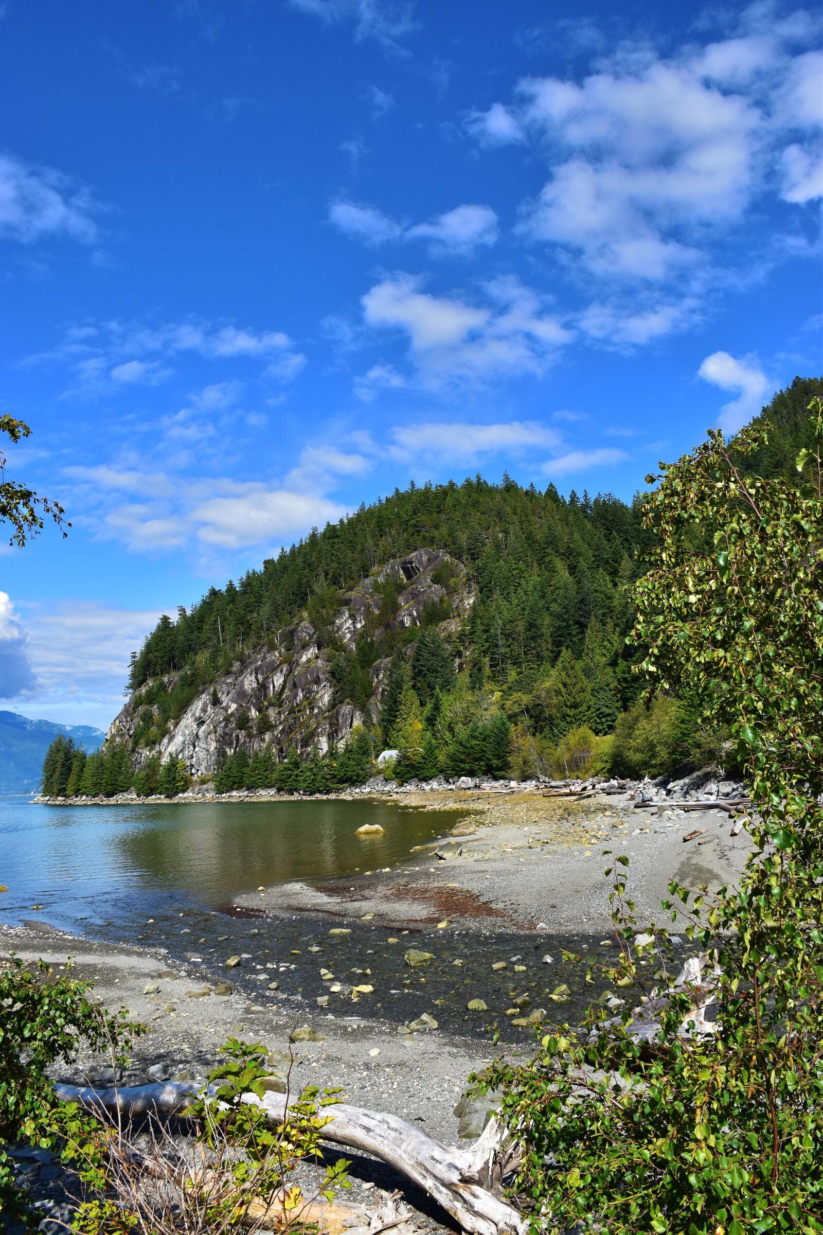 Nikon D5600 sample photo. Canada, british columbia, lake photography