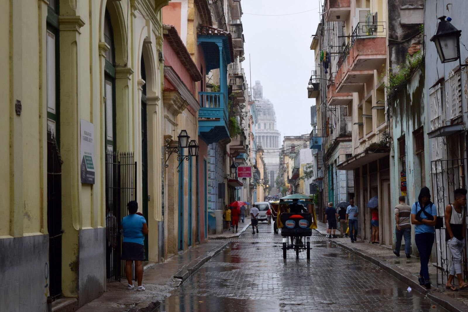 Nikon D3300 sample photo. Havanna, street, foggy photography
