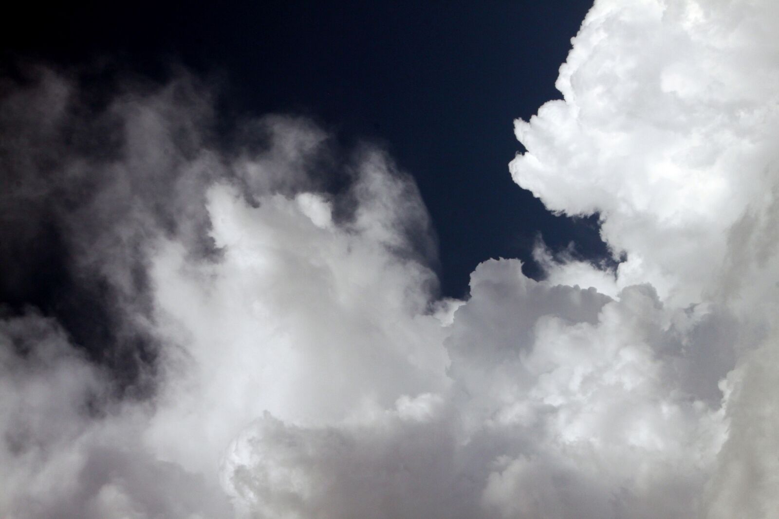 Canon EOS 50D sample photo. Storm clouds, sky, weather photography